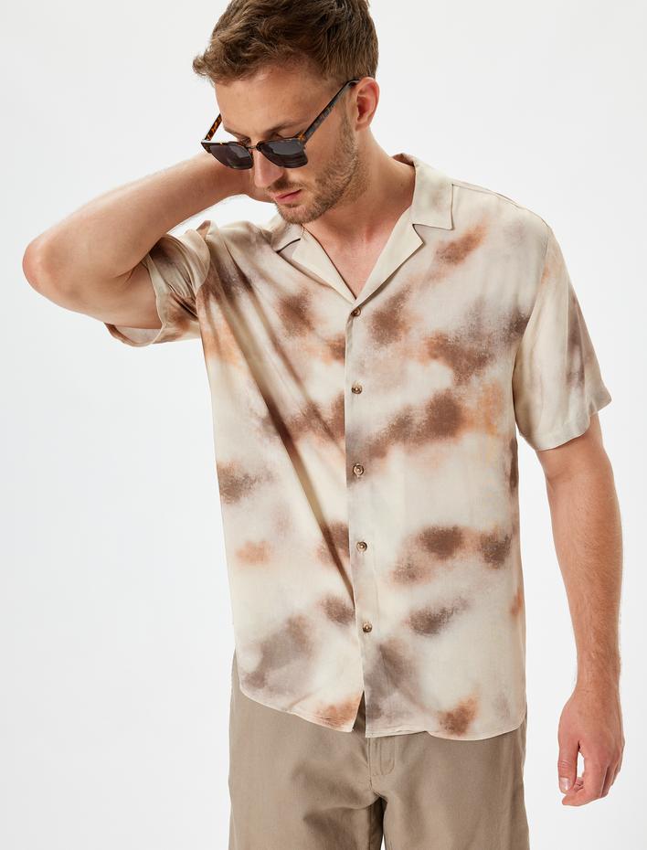  Desenli Regular Fit Devrik Yaka Viskon Kısa Kollu Gömlek