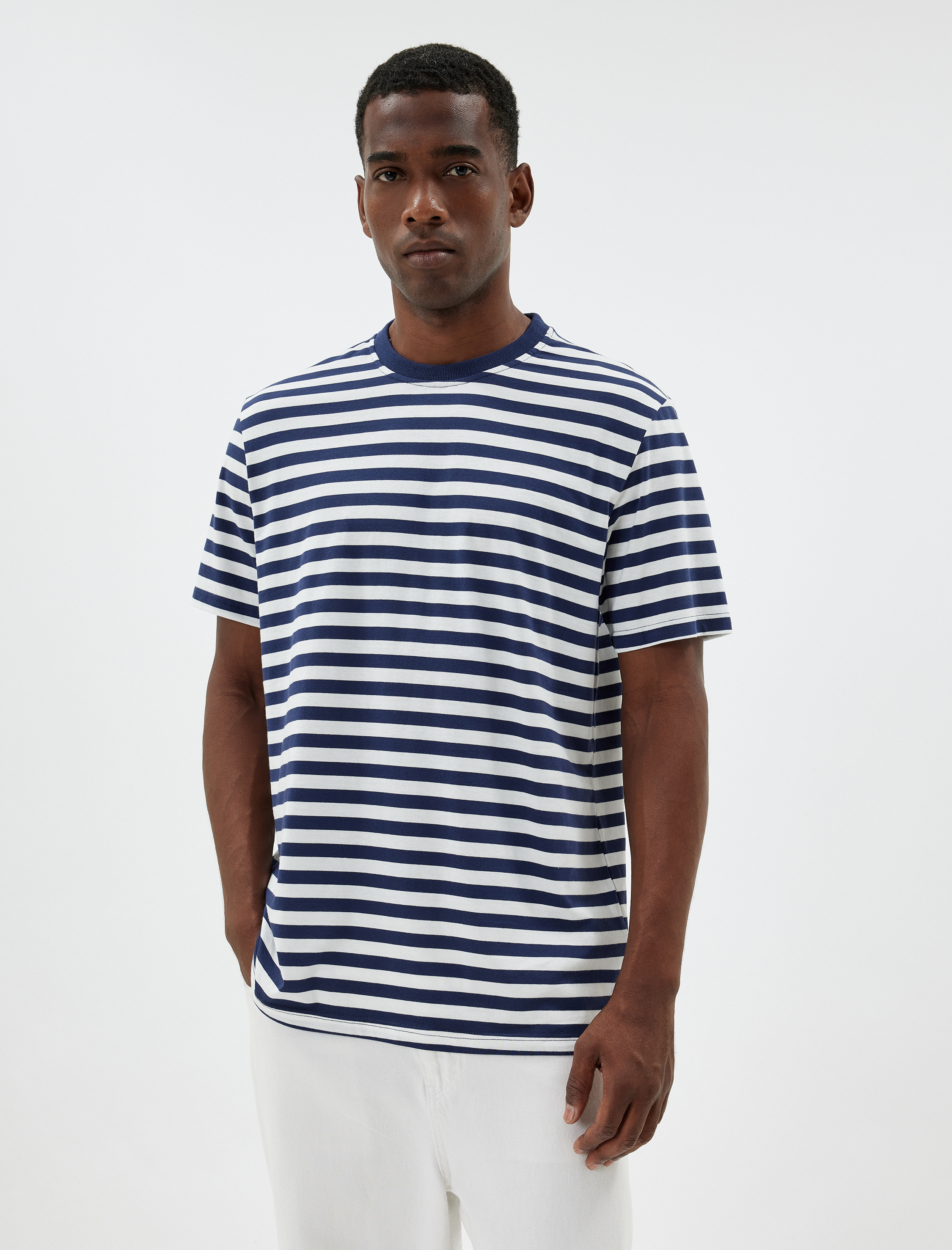   Basic Tişört Bisiklet Yaka Kısa Kollu Pamuklu