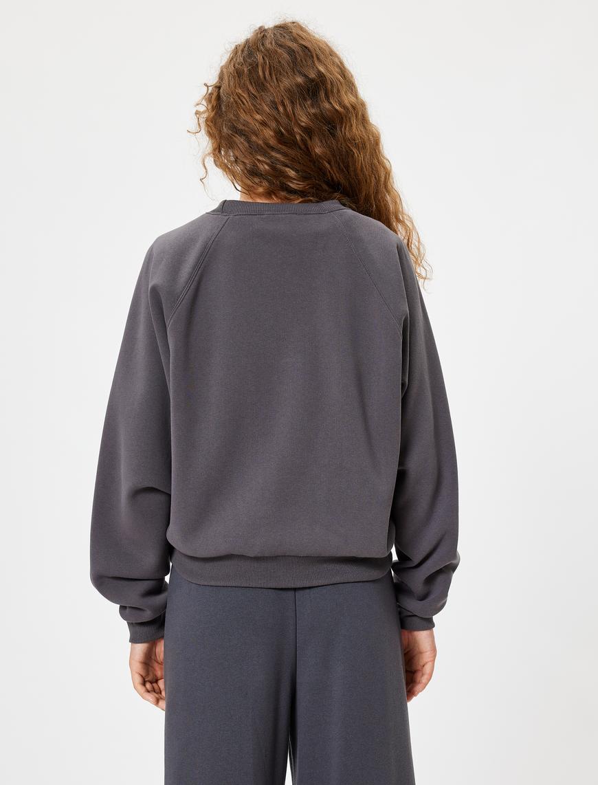   Basic Oversize Sweatshirt Bisiklet Yaka Uzun Kollu Ribanalı Şardonlu