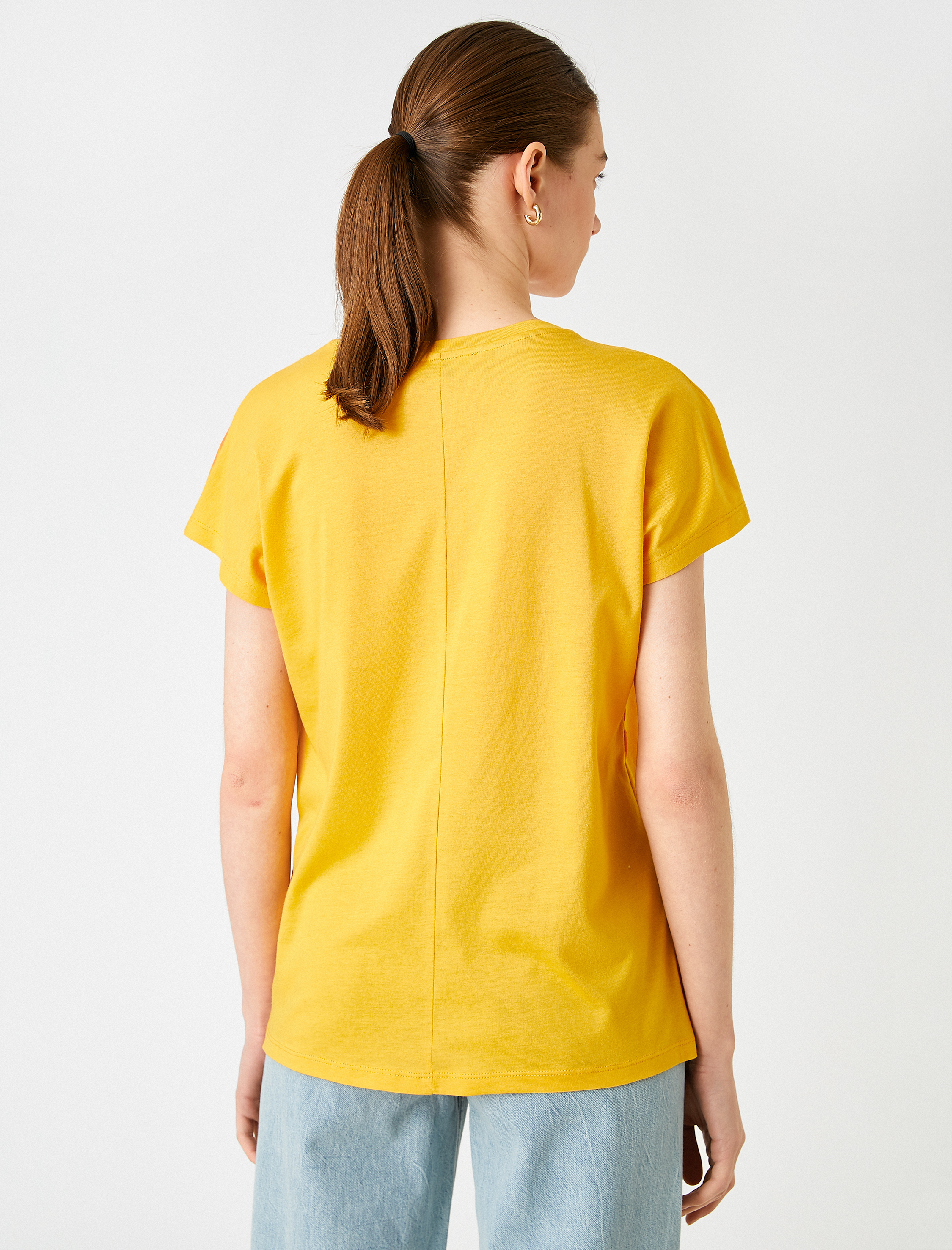   Çiçek Baskılı Tişört Bisiklet Yaka Kısa Kollu