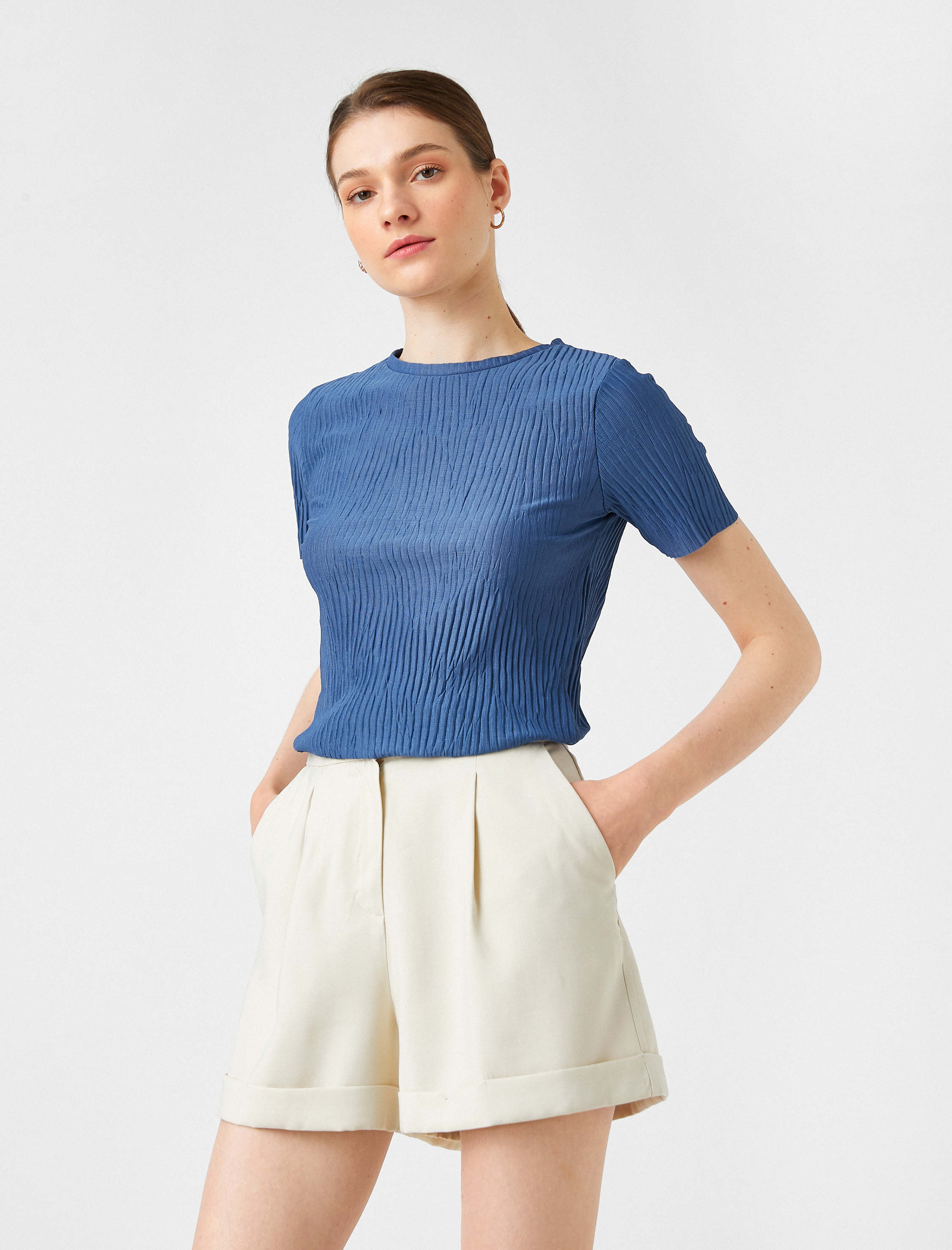   Bisiklet Yaka Kısa Kollu Tişört