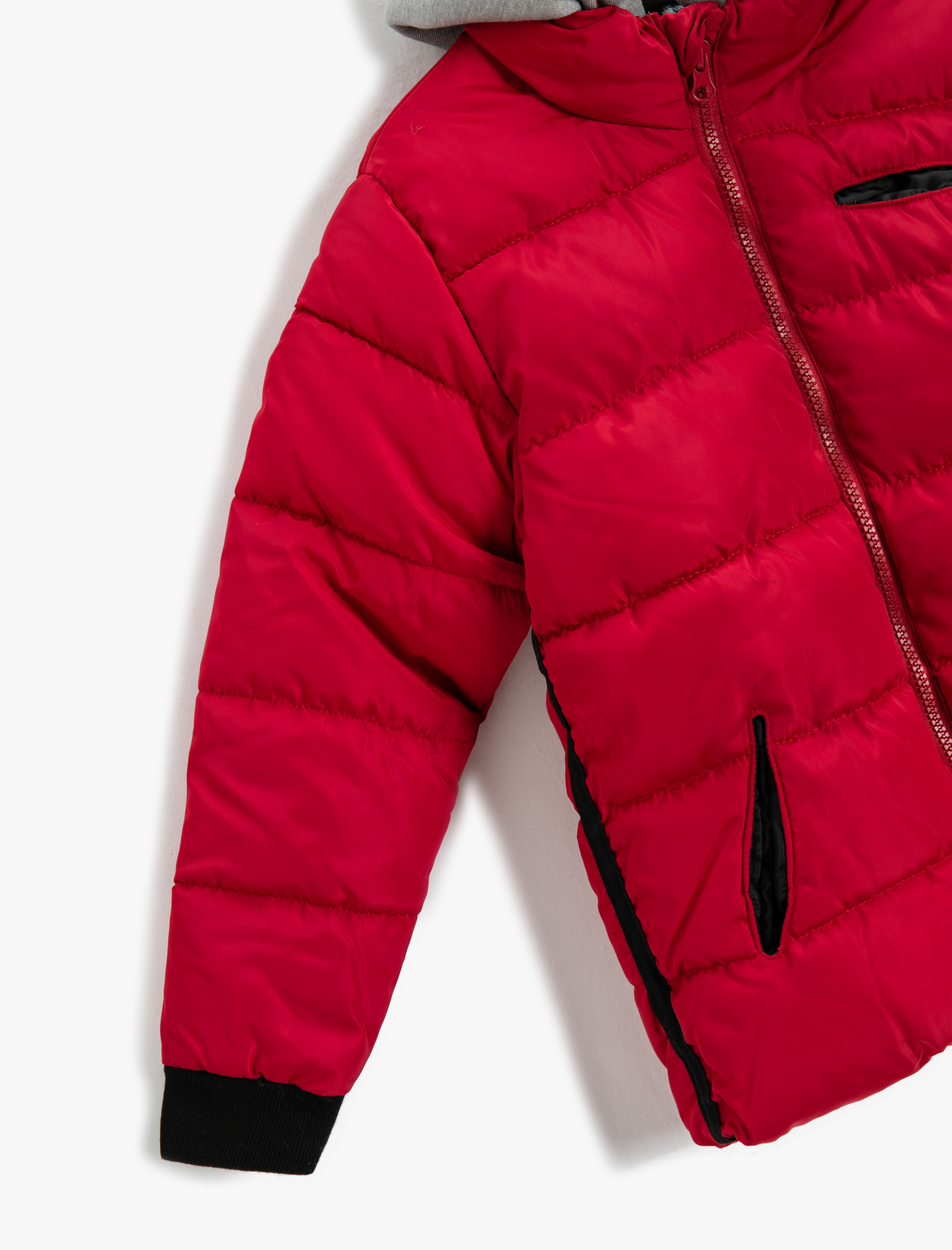  Erkek Çocuk Kapüşonlu Şişme Anorak Mont