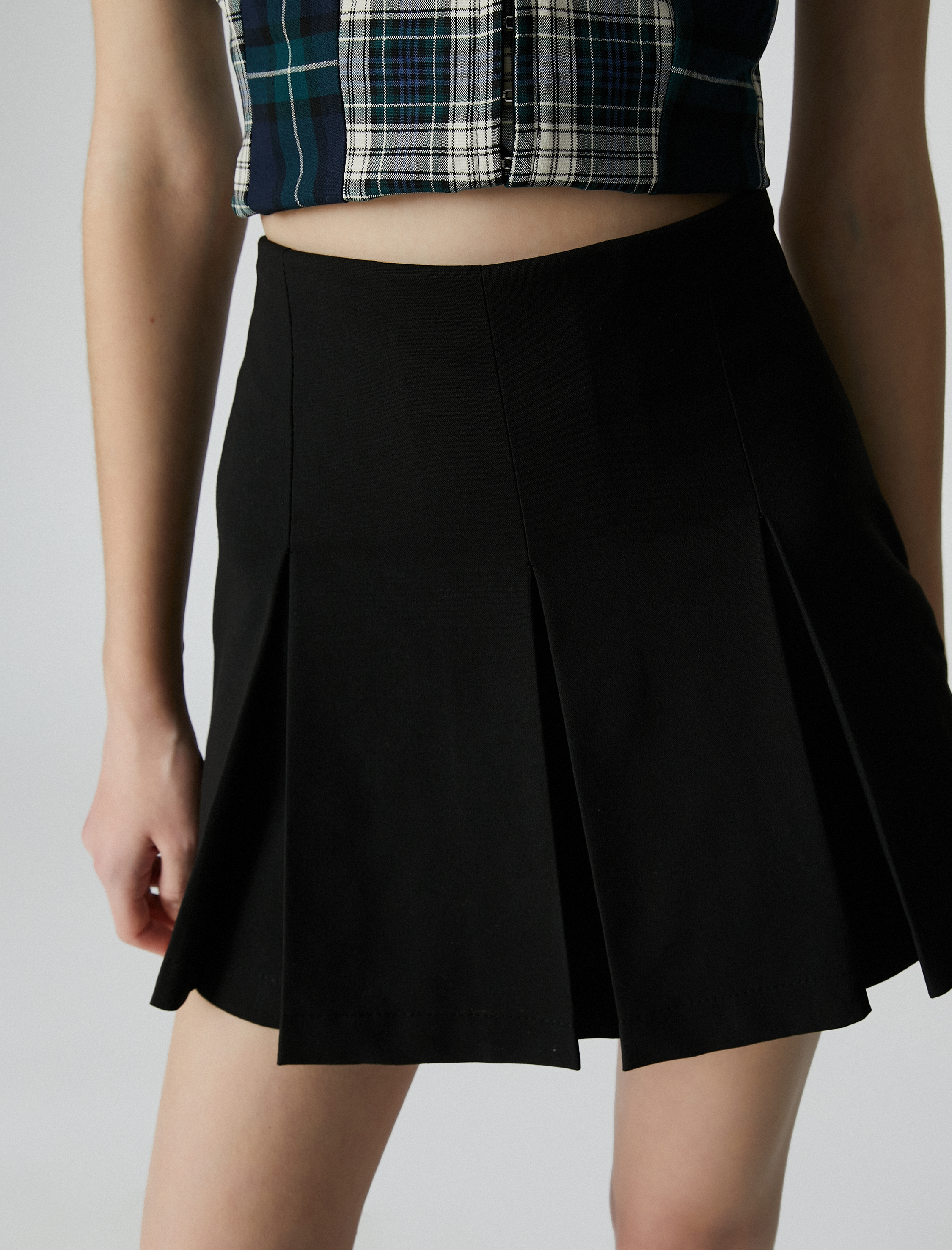   Pileli Şort Etek Mini Viskon Karışımlı