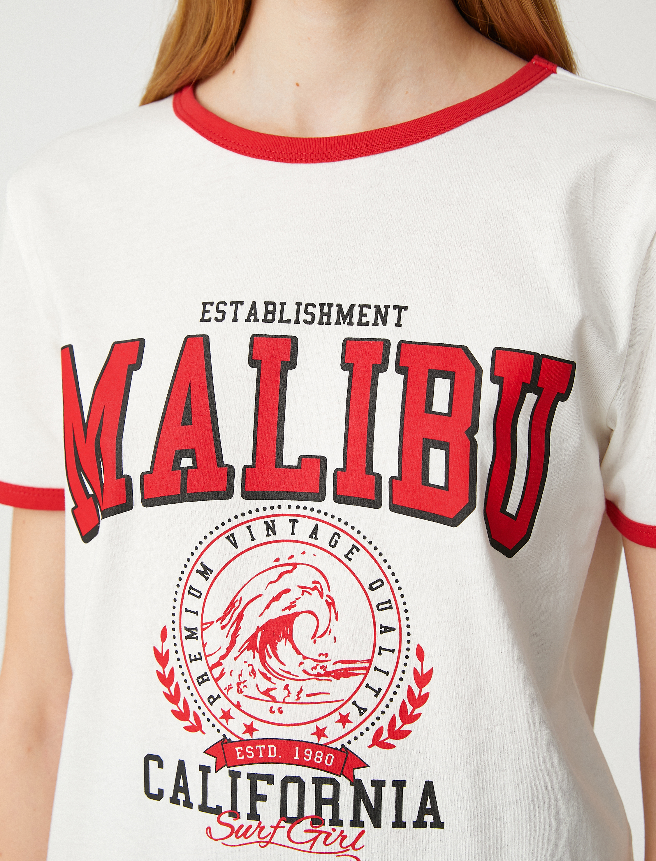   Pamuklu Tişört Kolej Baskılı Kısa Kollu Bisiklet Yaka