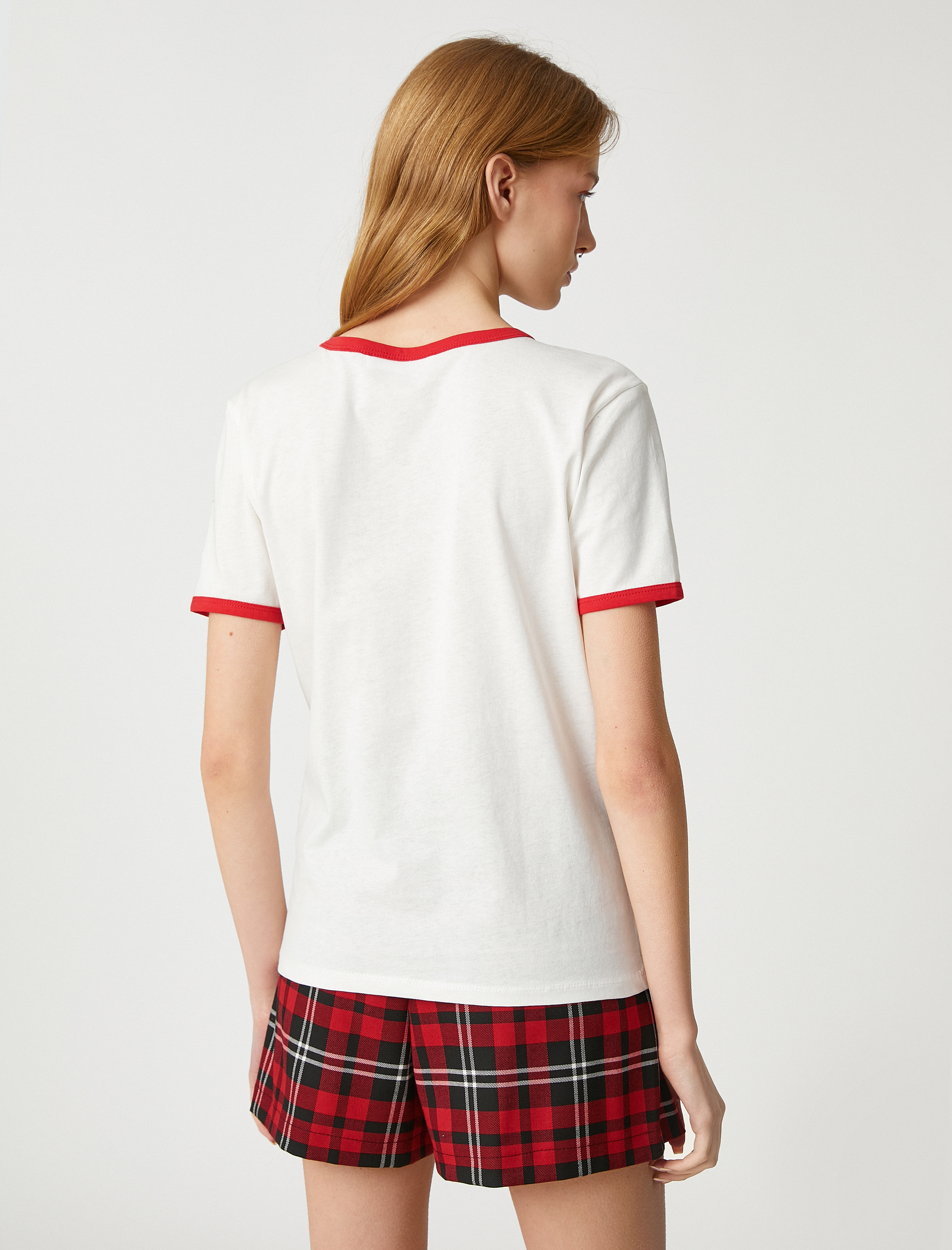   Pamuklu Tişört Kolej Baskılı Kısa Kollu Bisiklet Yaka