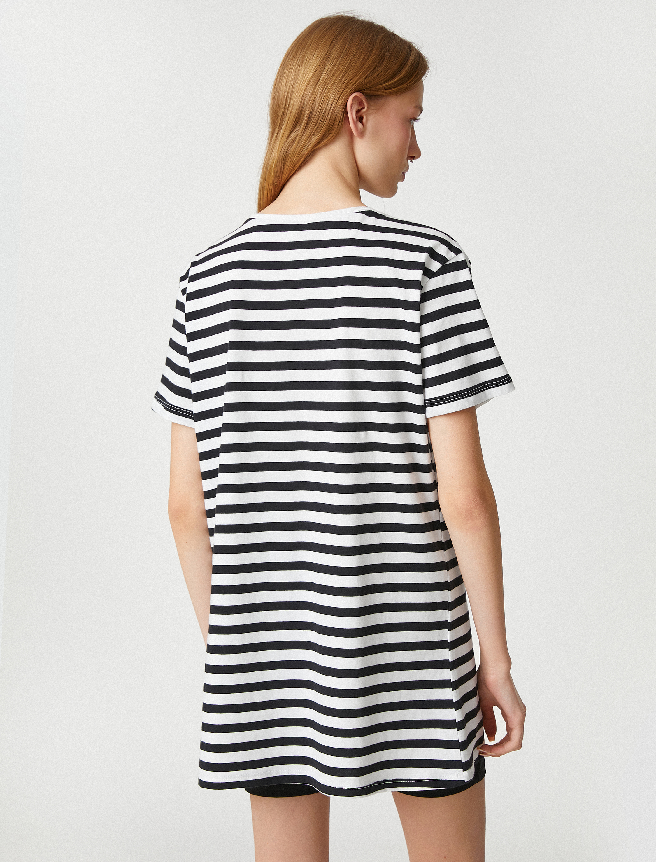   Oversize Tişört Pamuklu Uzun Bisiklet Yaka Kısa Kollu