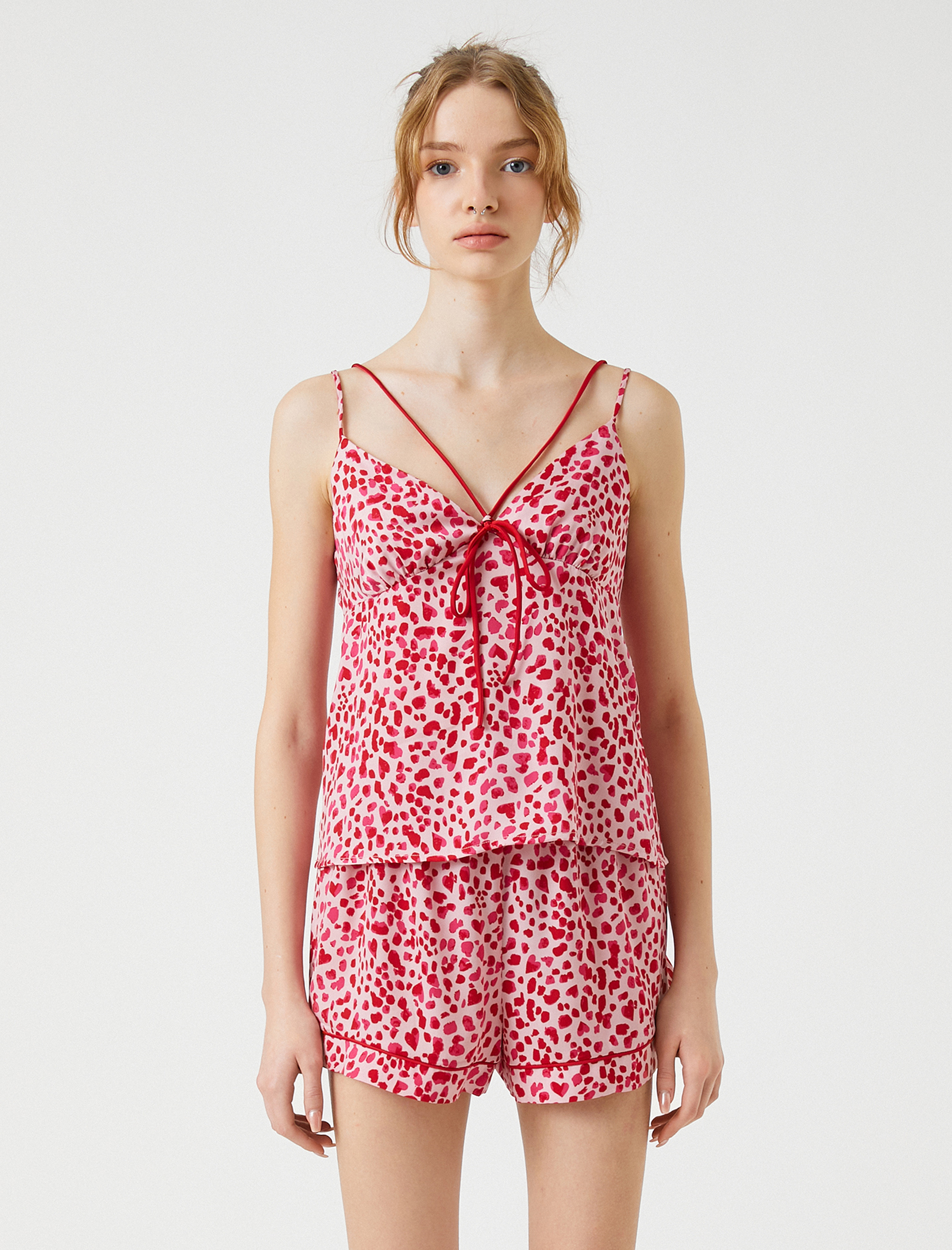 Pijama Üstü Kalp Baskılı İnce Askılı V Yaka