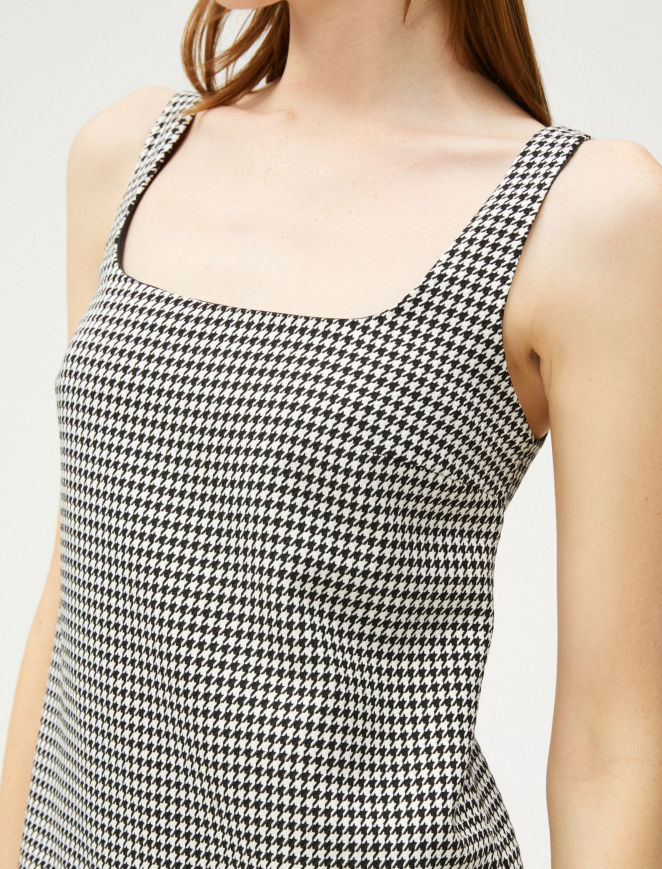   Askılı Mini Elbise Kare Yaka