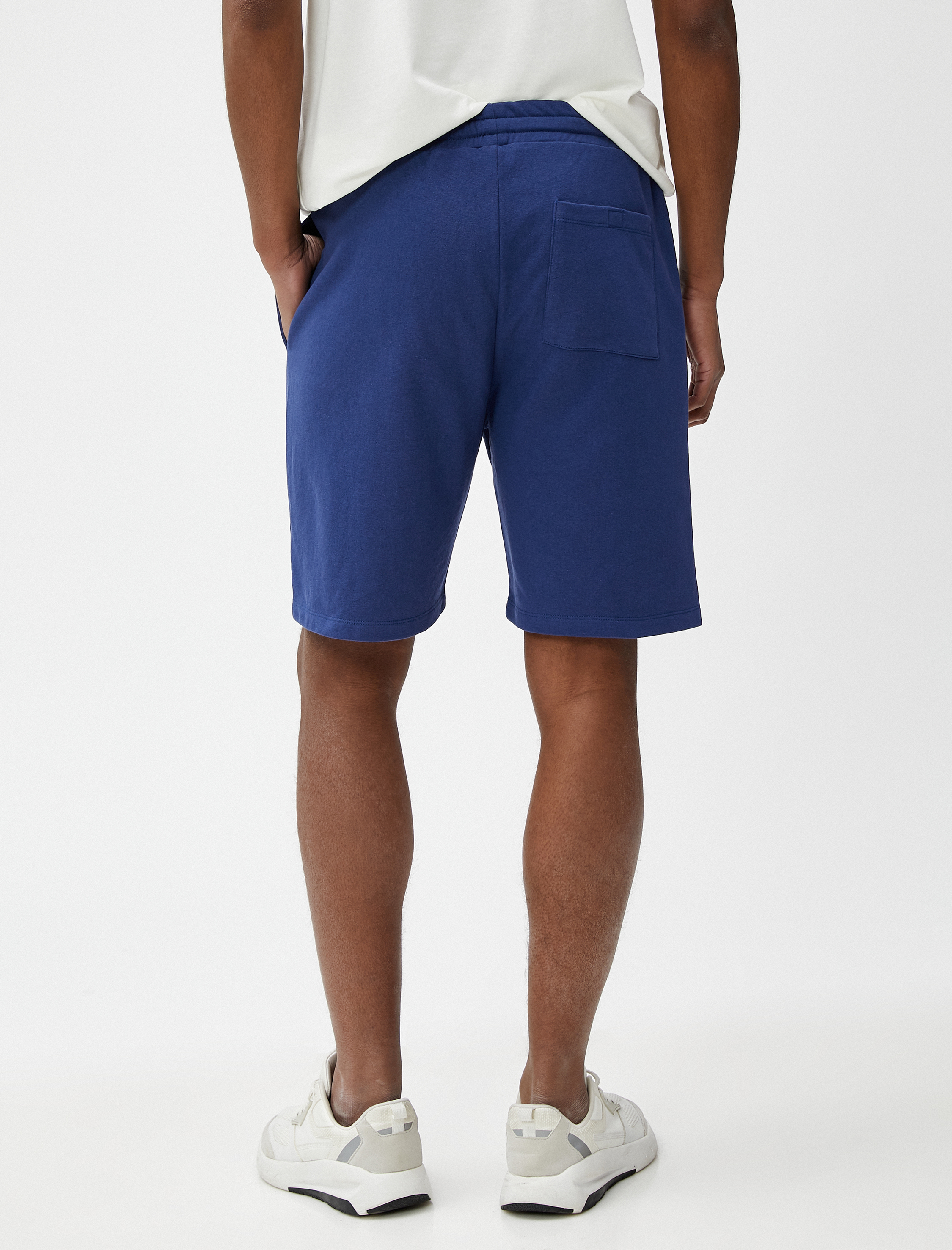   Slogan Baskılı Şort Beli Bağcıklı Dar Kesim Cepli Etiket Detaylı