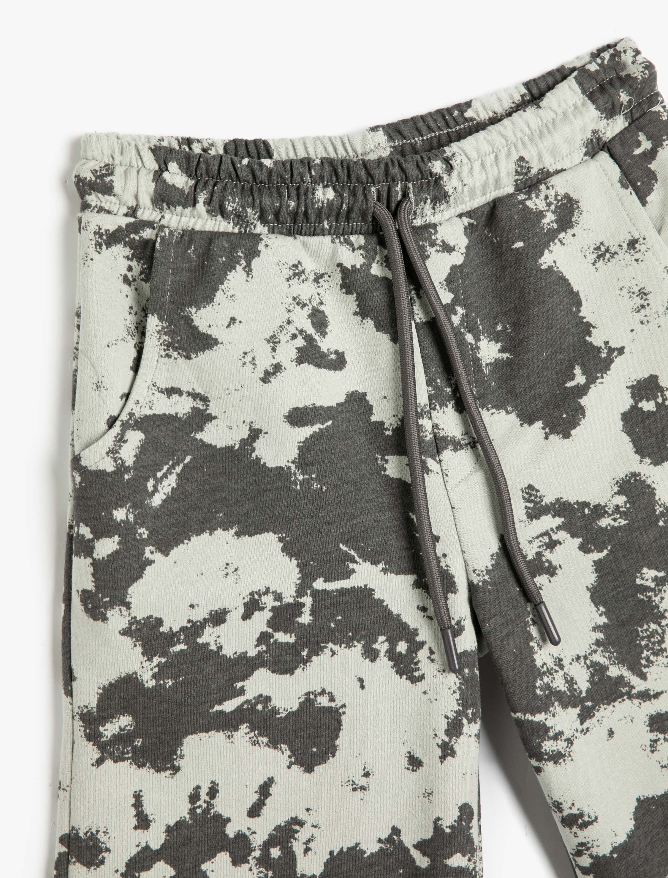  Erkek Çocuk Şort Batik Desenli Cepli Beli Bağlamalı Pamuklu