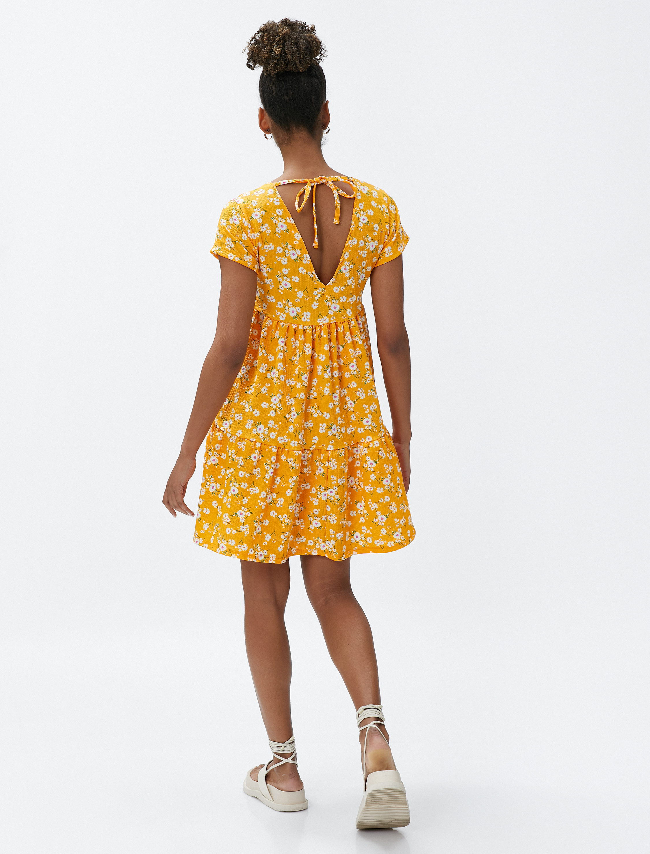   Çiçekli Elbise Bisiklet Yaka Kısa Kollu Rahat Kesim Bürümcük