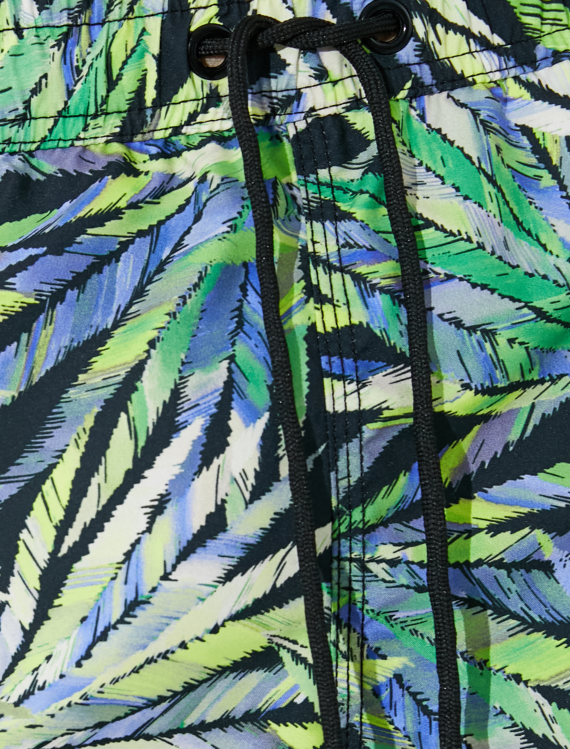   Deniz Şortu Yaprak Baskılı Beli Bağcıklı Cepli