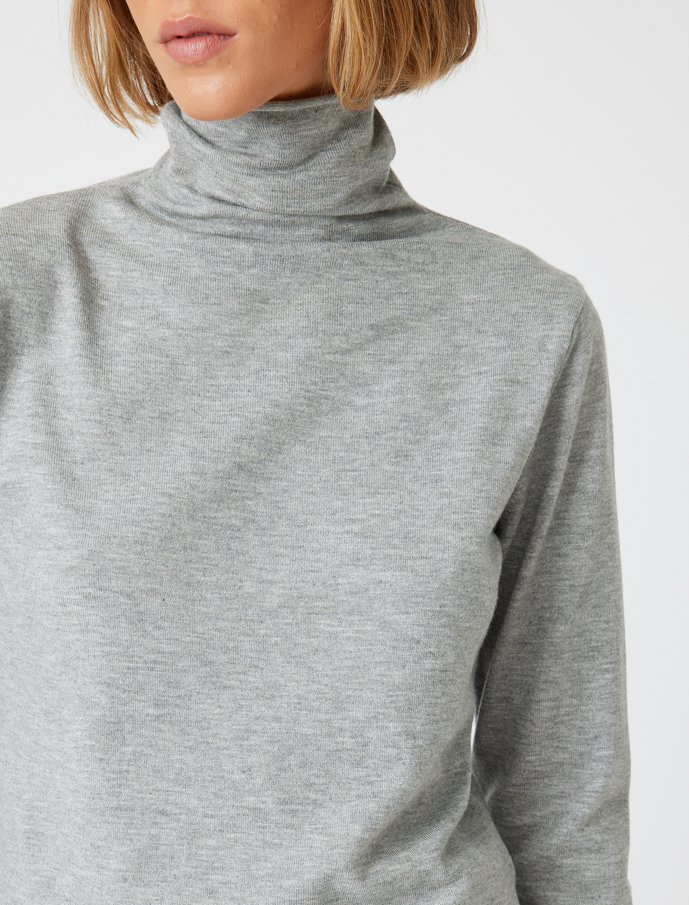 Basic Boğazlı Triko Kazak Uzun Kollu Yumuşak Dokulu