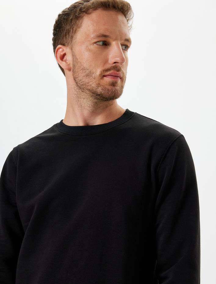  Basic Kazak Bisiklet Yaka Uzun Kollu Pamuklu