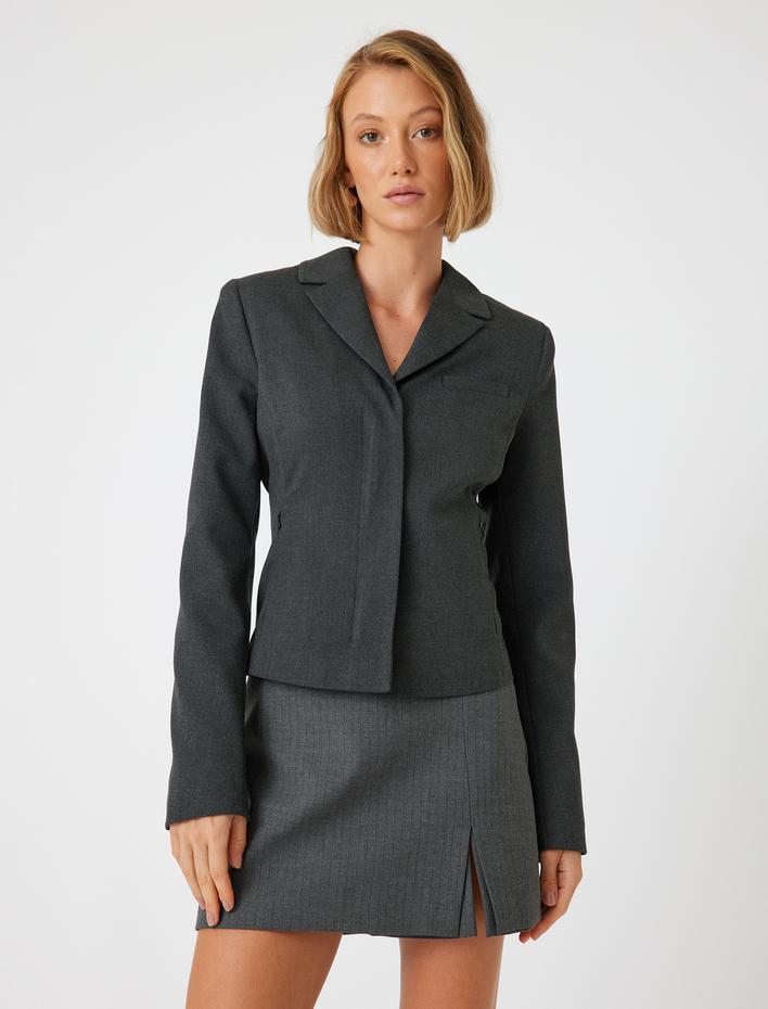  Regular Fit Yırtmaç Detaylı Kumaş Mini Şort Etek