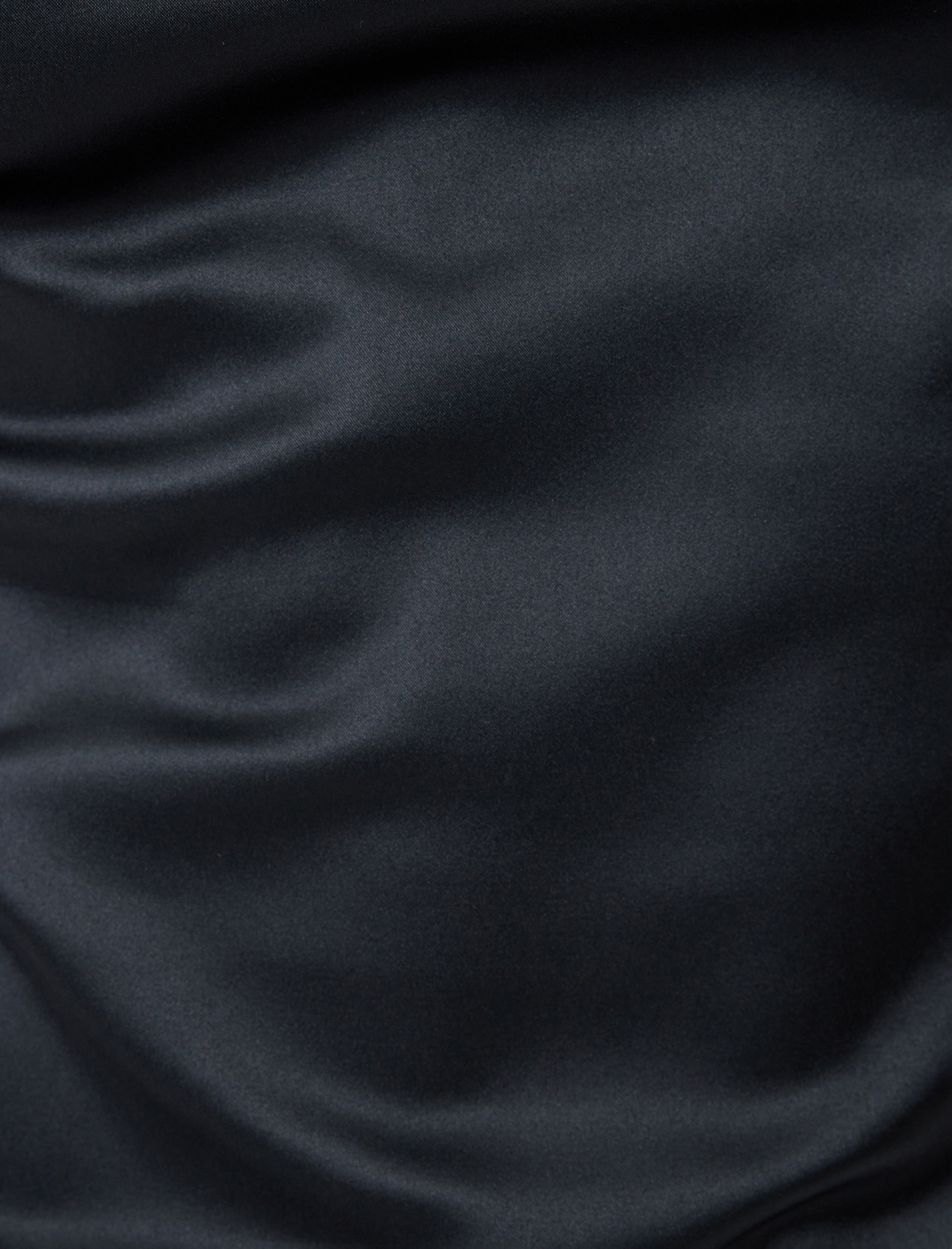   Rahat Kalıp Askılı Derin Yuvarlak Yaka Saten Gecelik