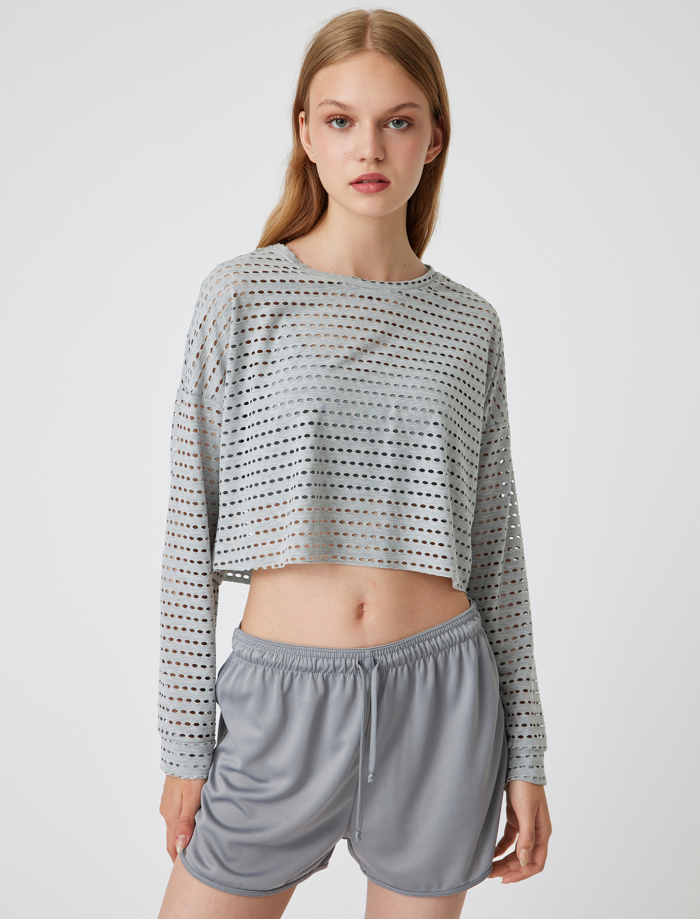   Oversize Crop Spor Tişört Bisiklet Yaka Ajurlu Uzun Kollu