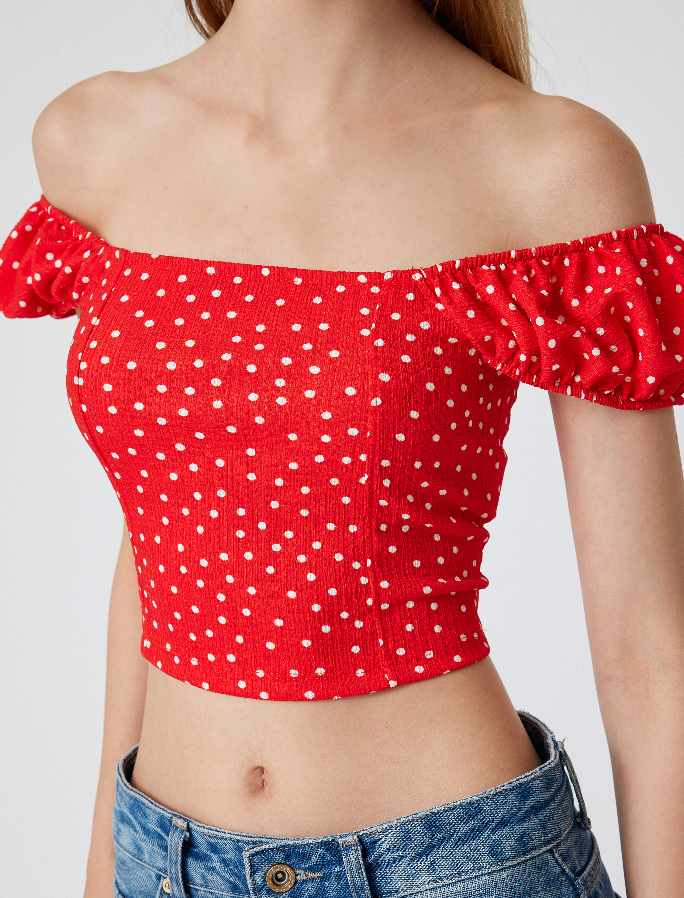   Balon Kol Omzu Açık Bluz Puantiyeli Madonna Yaka Bürümcük