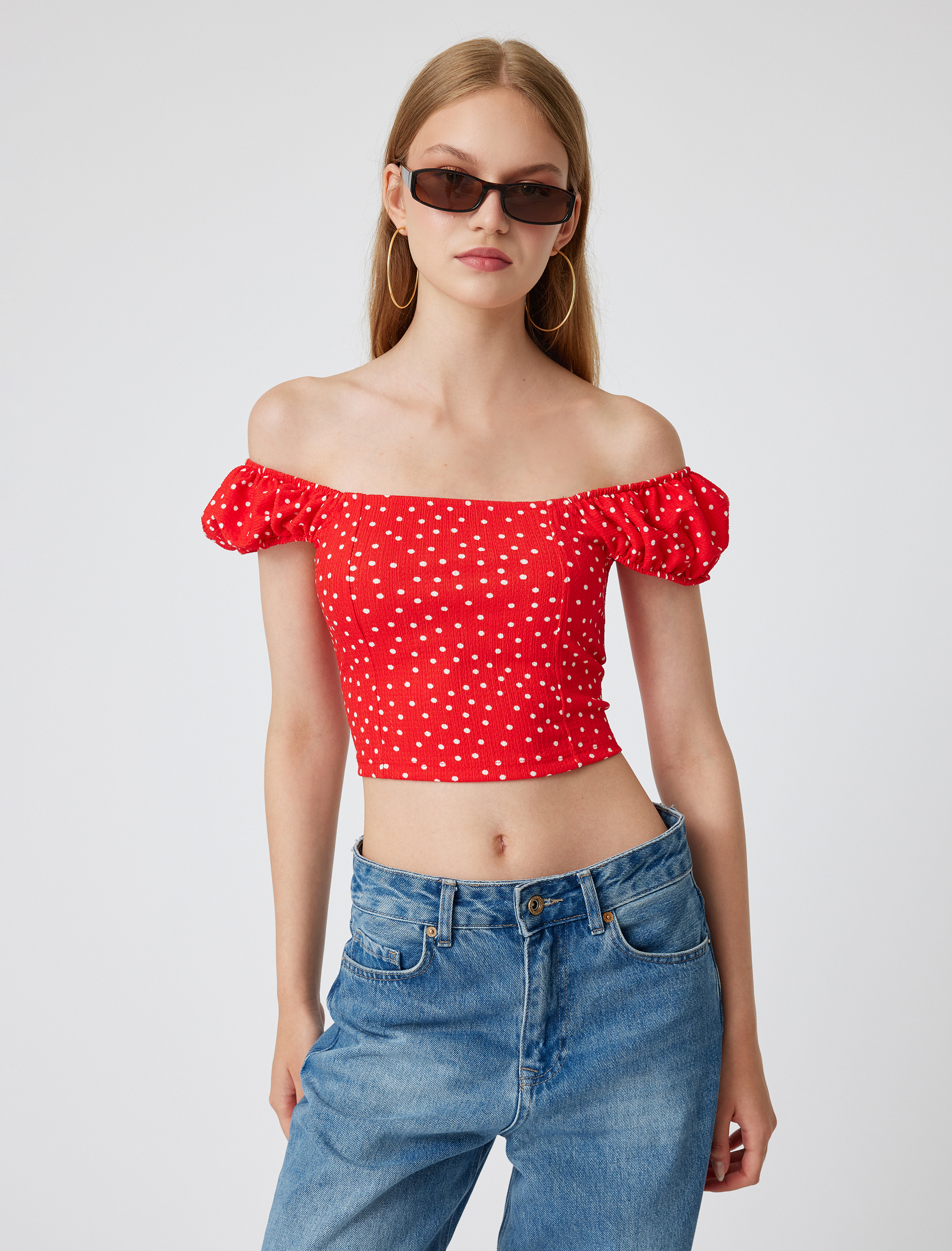   Balon Kol Omzu Açık Bluz Puantiyeli Madonna Yaka Bürümcük