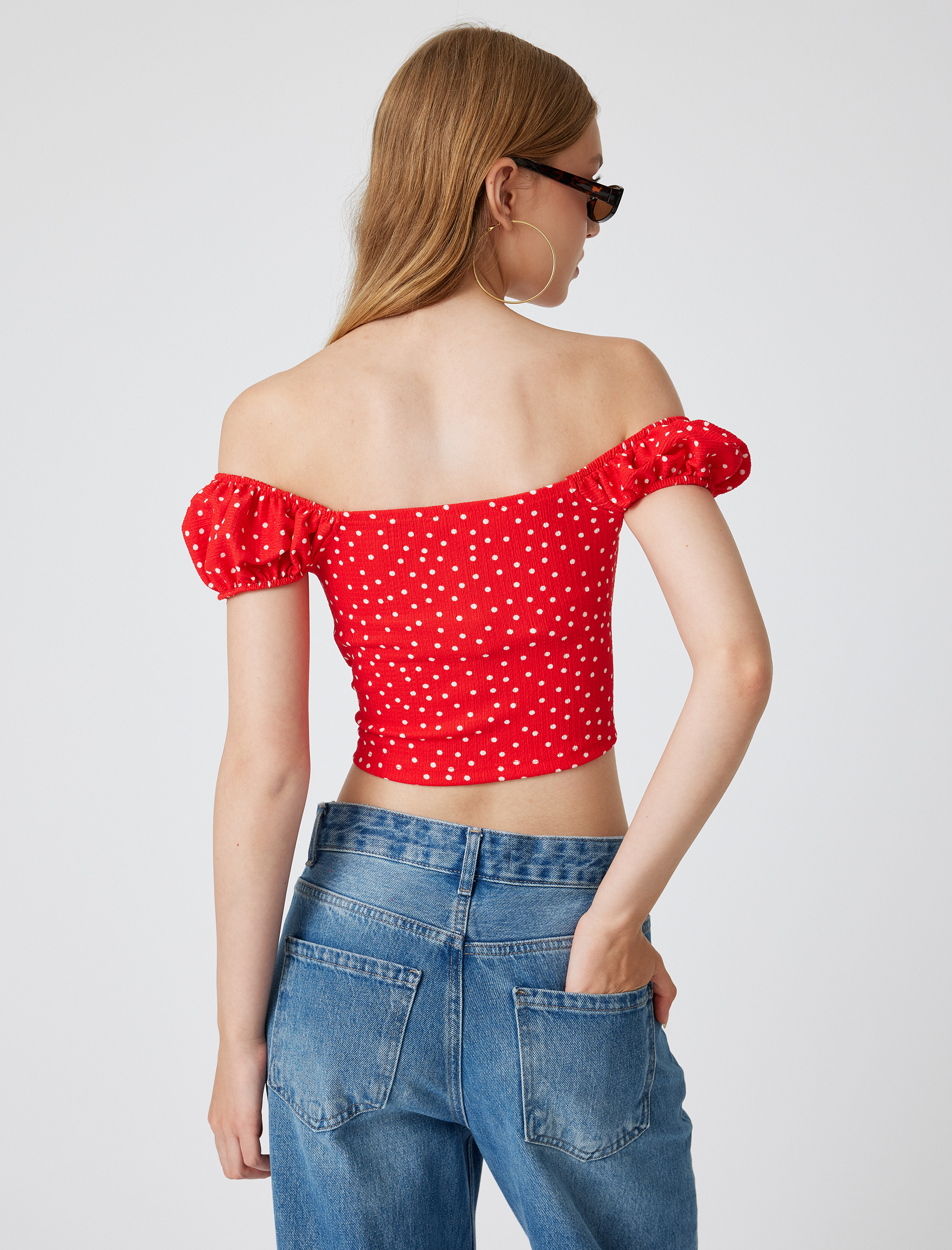   Balon Kol Omzu Açık Bluz Puantiyeli Madonna Yaka Bürümcük