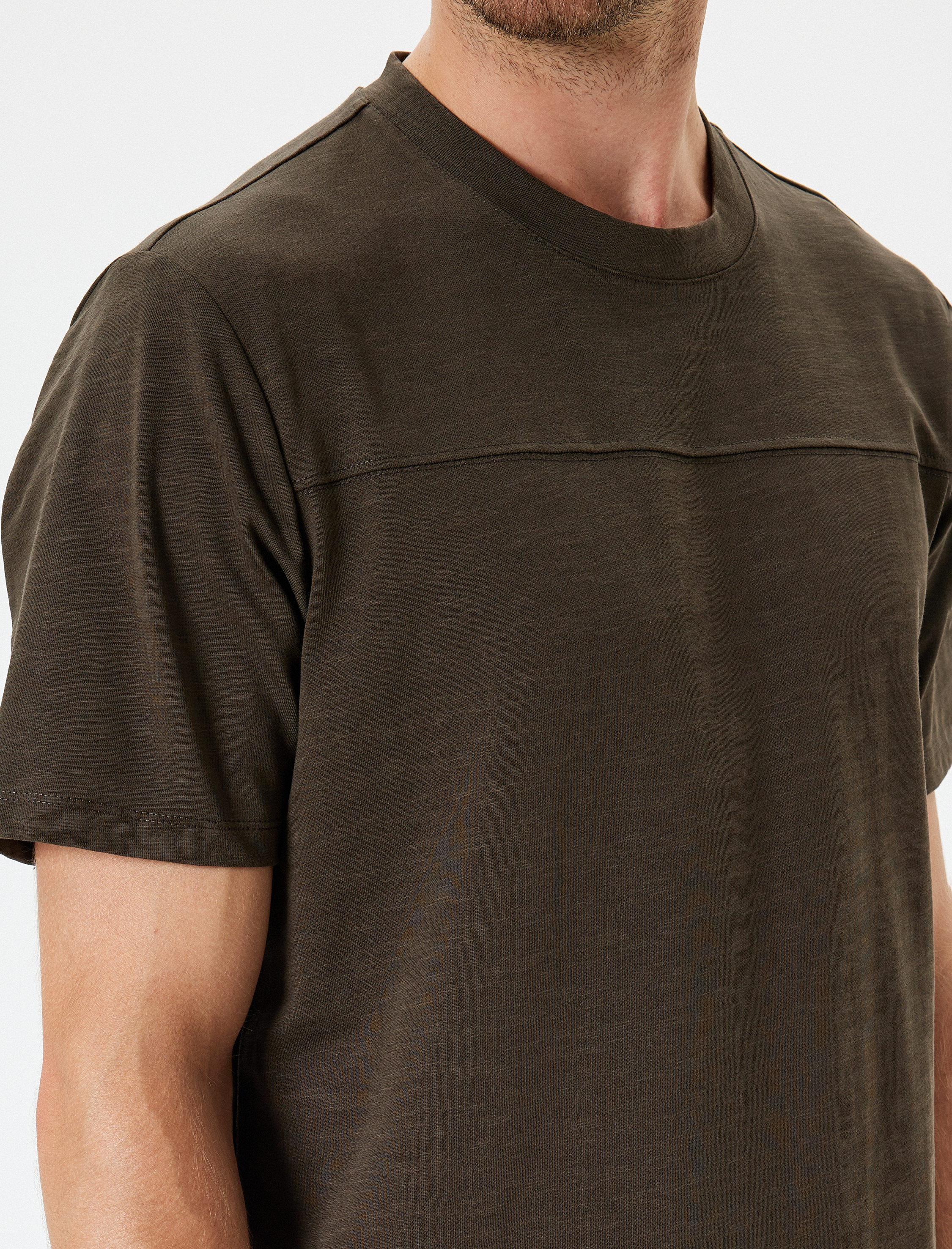   Basic Tişört Kısa Kollu Bisiklet Yaka Dikiş Detaylı Pamuklu