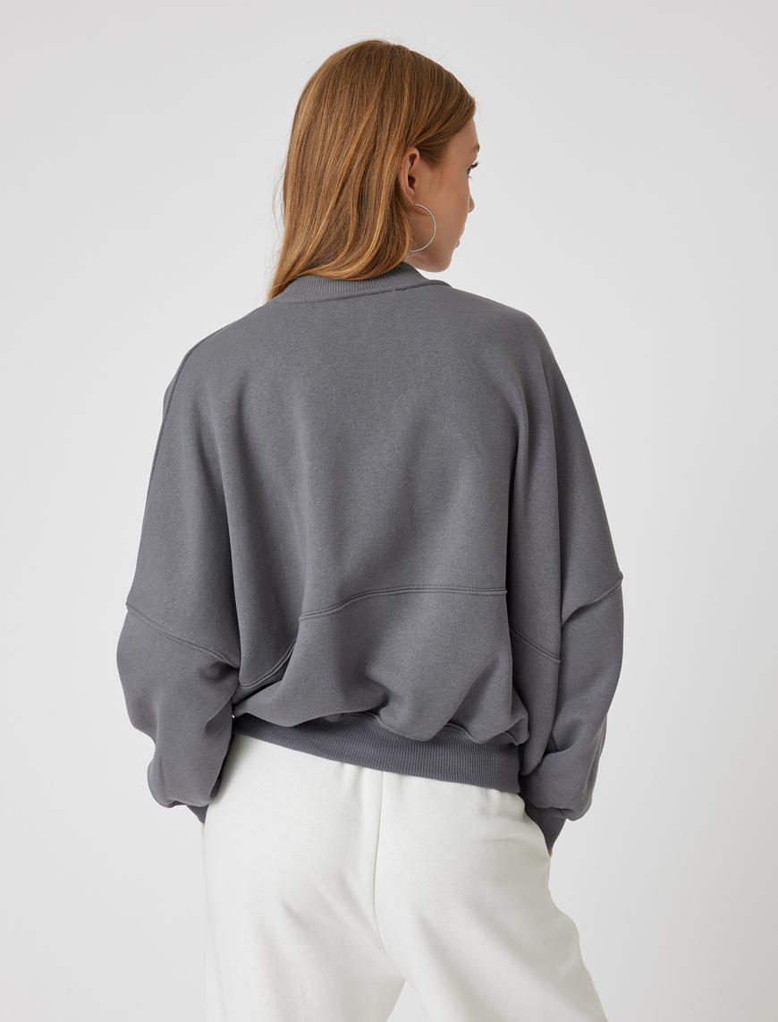   Şardonlu Oversize Fermuarlı Dikiş Detaylı Sweatshirt