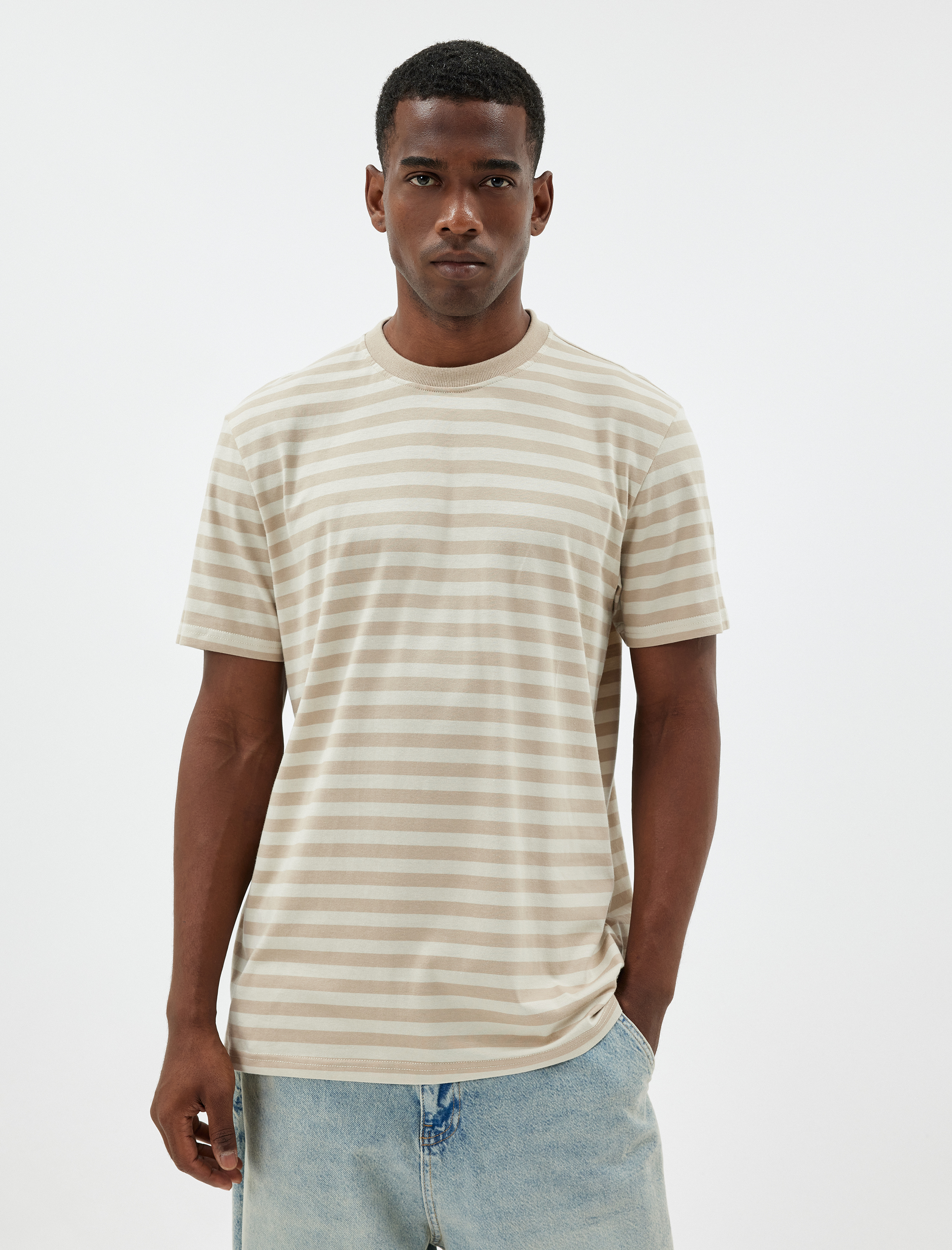   Basic Tişört Bisiklet Yaka Kısa Kollu Pamuklu