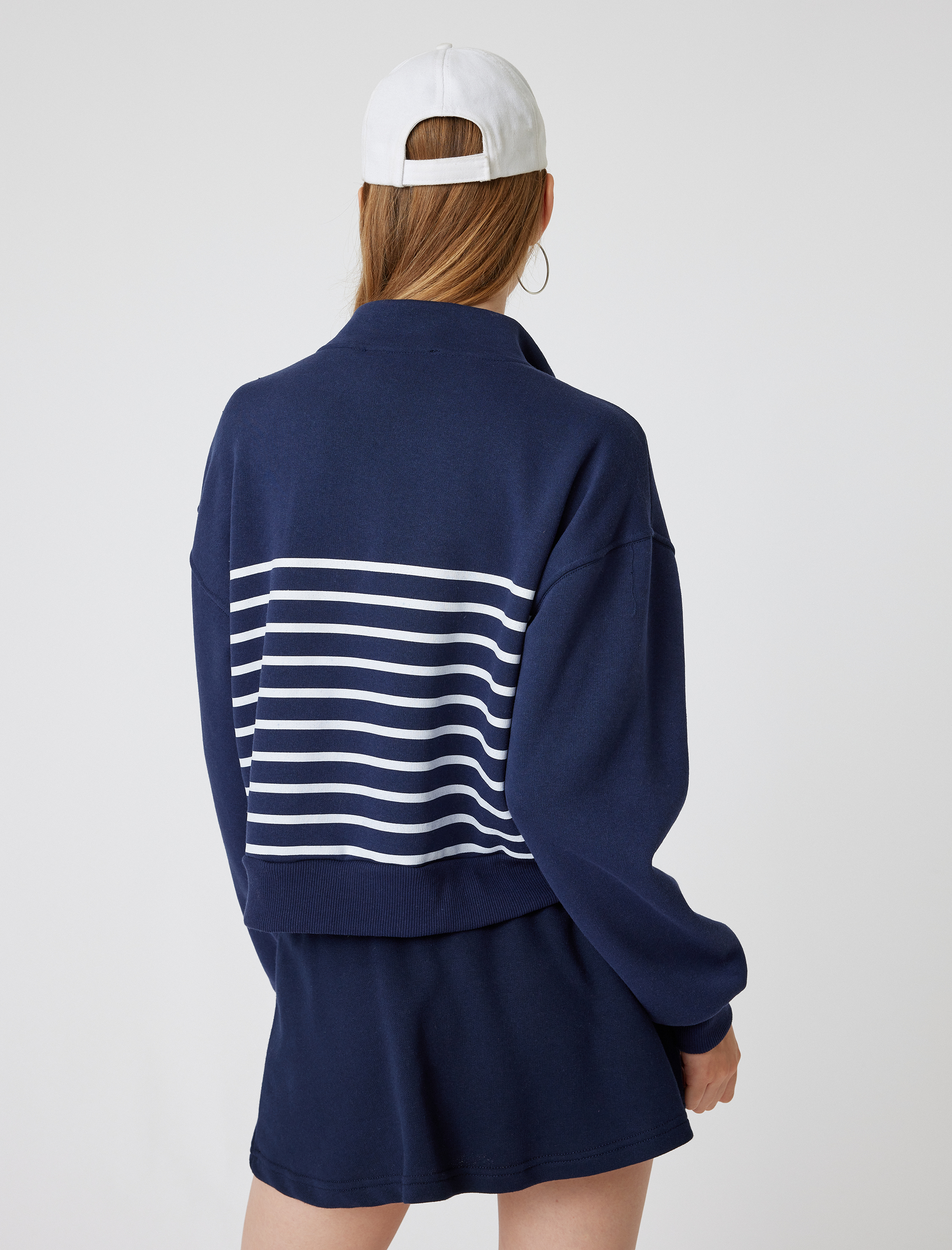   Şardonlu Yarım Fermuarlı Sweatshirt Oversize Kolej Baskılı Dik Yaka