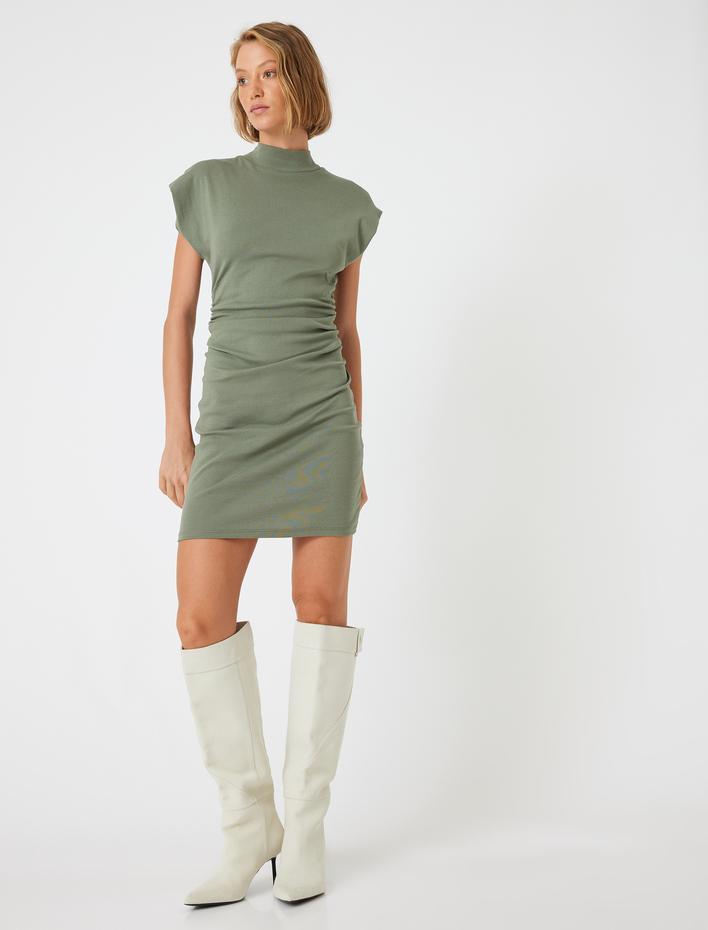  Dik Yaka Kısa Kap Kol Drapeli Slim Fit Pamuklu Mini Kalem Elbise