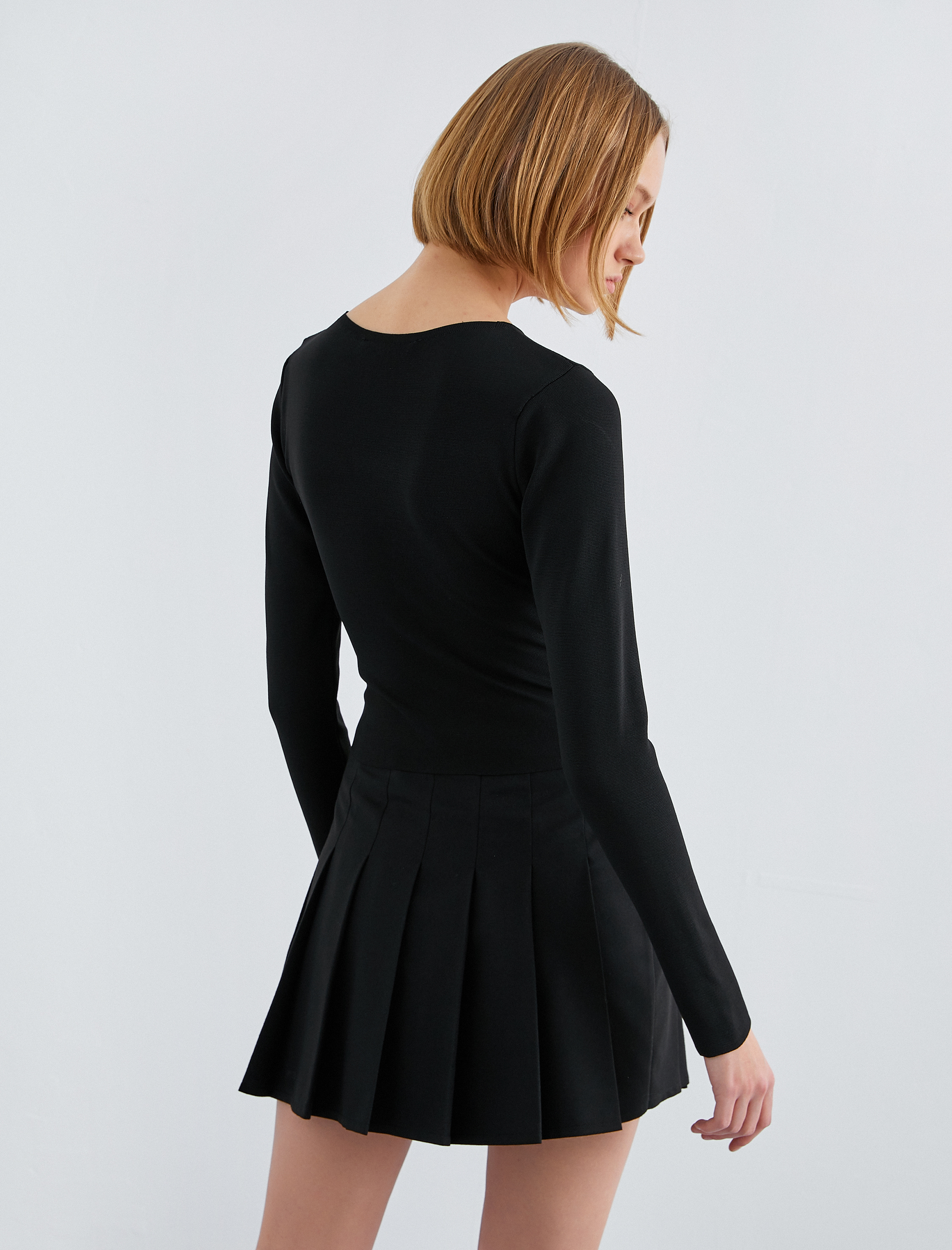   Pencere Detaylı Uzun Kollu Bluz