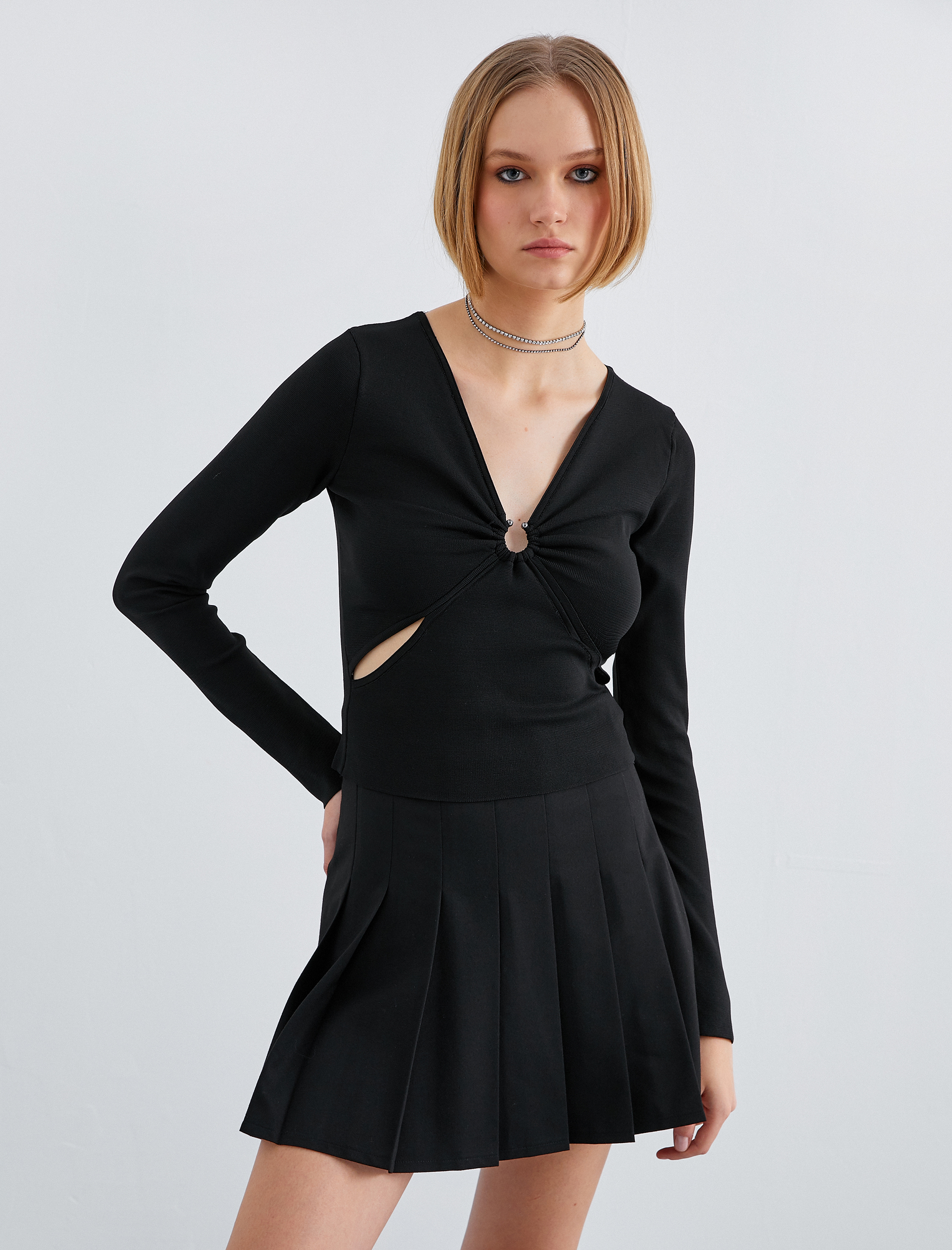   Pencere Detaylı Uzun Kollu Bluz