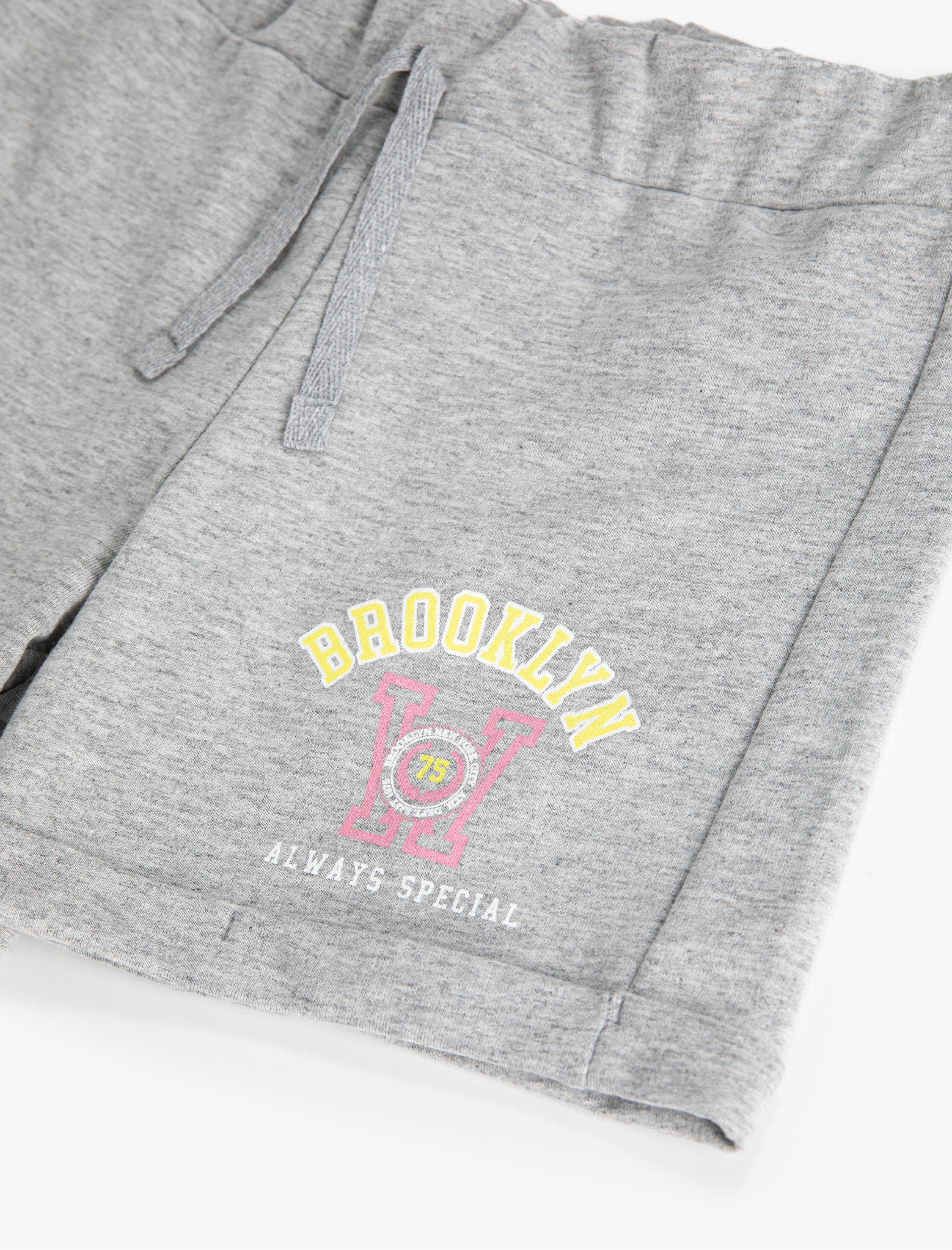  Kız Çocuk Baskılı Kısa Şort Pamuklu Beli Bağcıklı