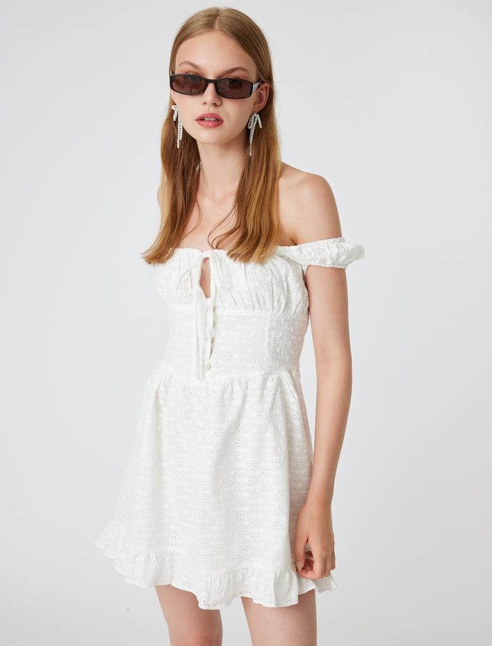  Mini Fisto Elbise A Kesim Madonna Yaka Omzu Açık Bağcık Detaylı Düğmeli