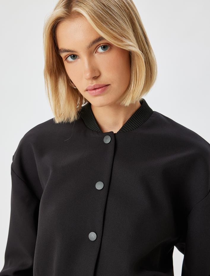  Crop Bomber Ceket Yuvarlak Yaka Pens Detaylı