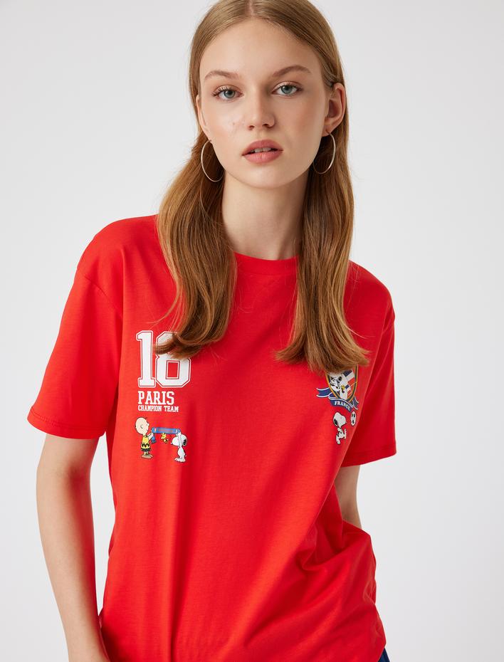  Snoopy Oversize Arkası Baskılı Tişört Lisanslı