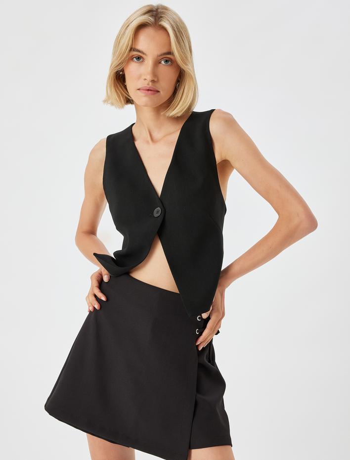  Kruvaze Bağlama Detaylı Mini Şort Etek