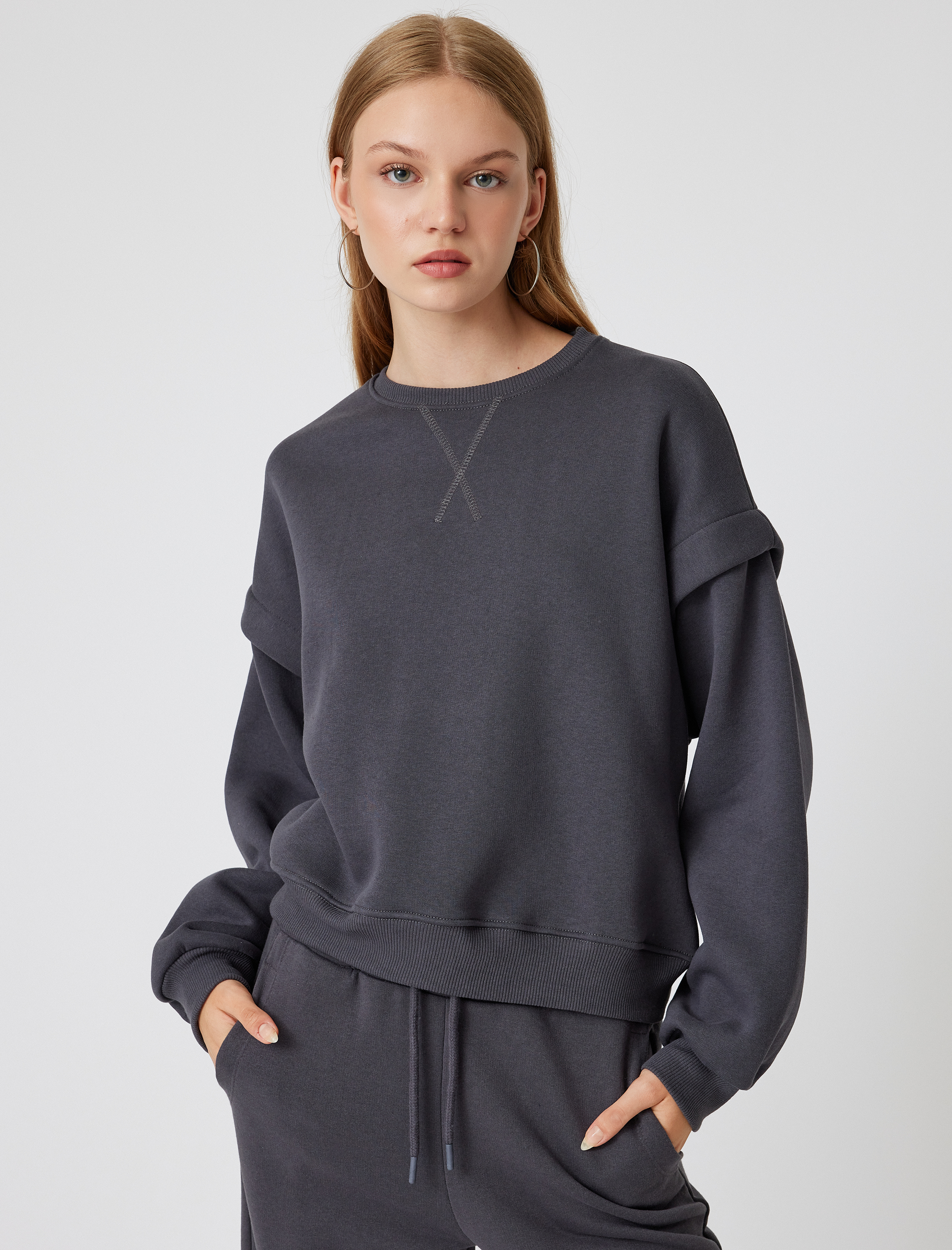   Şardonlu Basic Oversize Sweatshirt Uzun Kollu Bisiklet Yaka Dikiş Detaylı