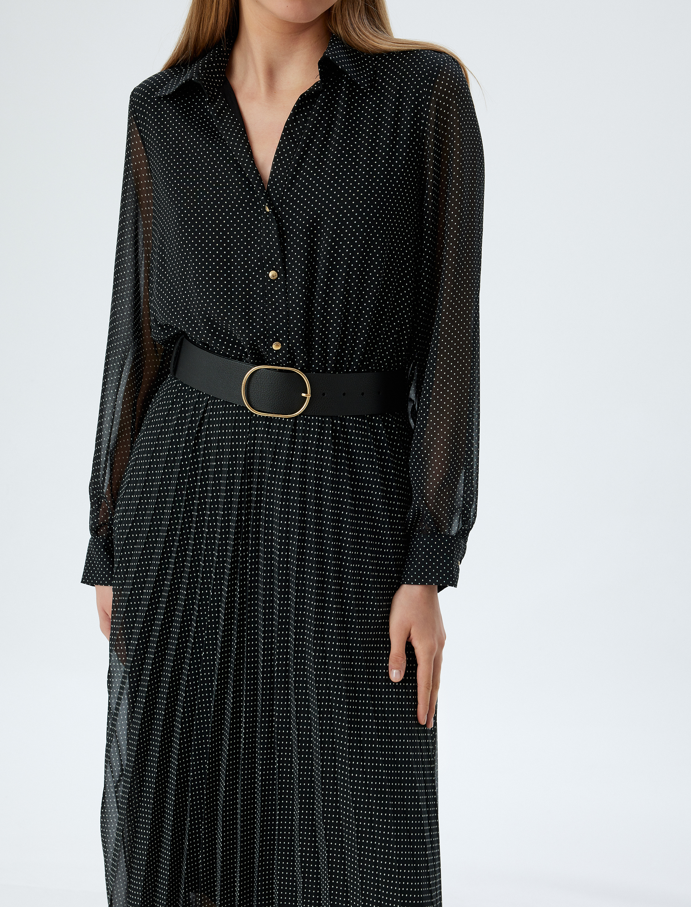   Astarlı Gömlek Yaka Düğmeli Midi Boy Puantiyeli Pileli Elbise