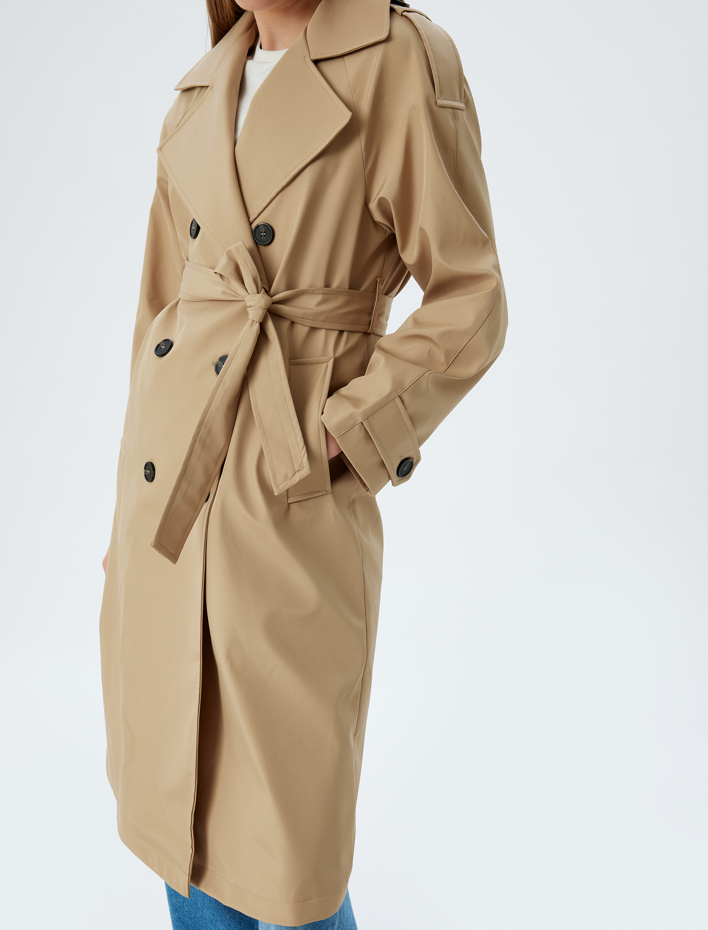 Kruvaze Düğmeli Kuşak Detaylı Cepli Uzun Oversize Trençkot