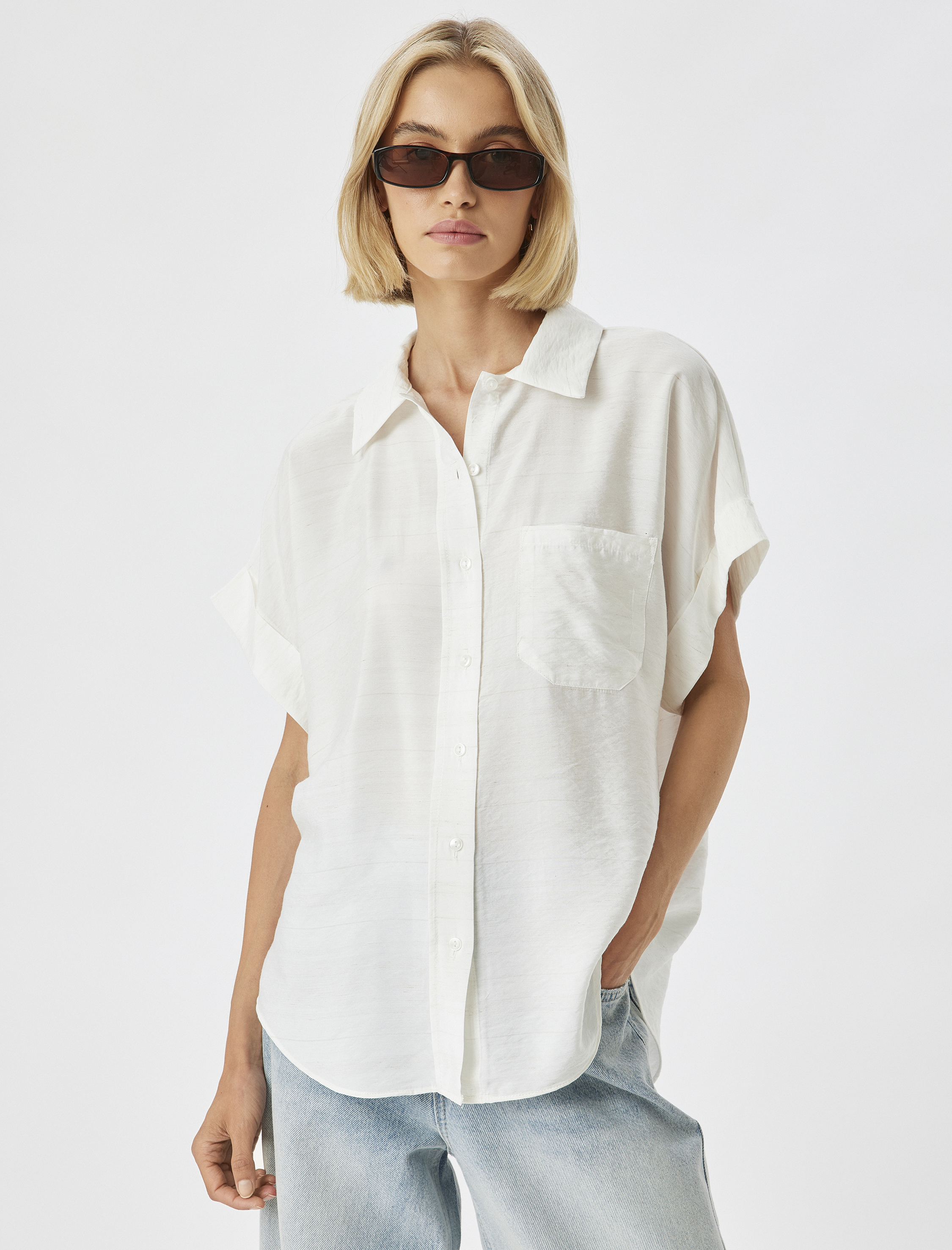 Kısa Kollu Gömlek Viskon Cepli Kalça Boy