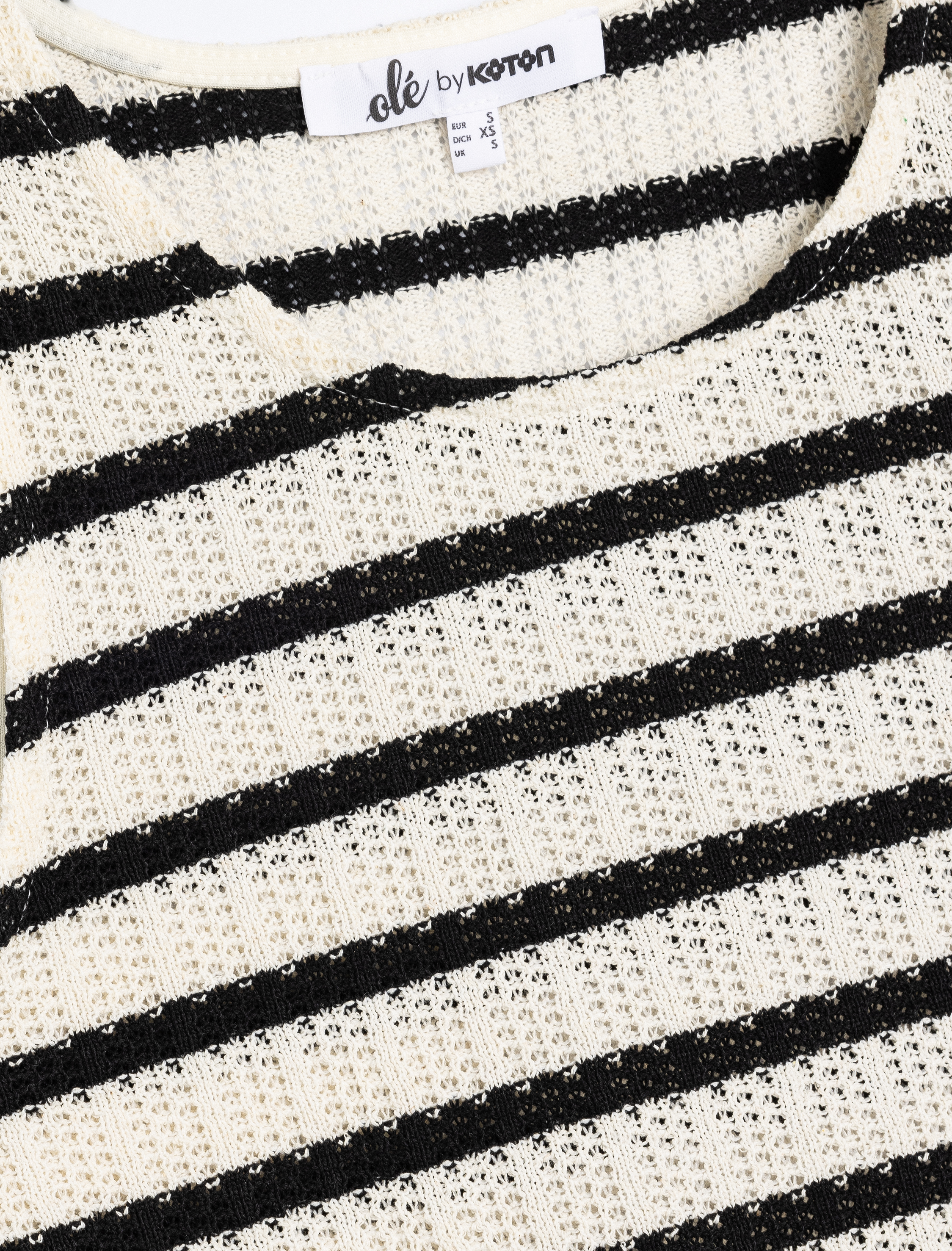   Kroşe Üst Kolsuz Bisiklet Yaka Renk Bloklu Slim Fit