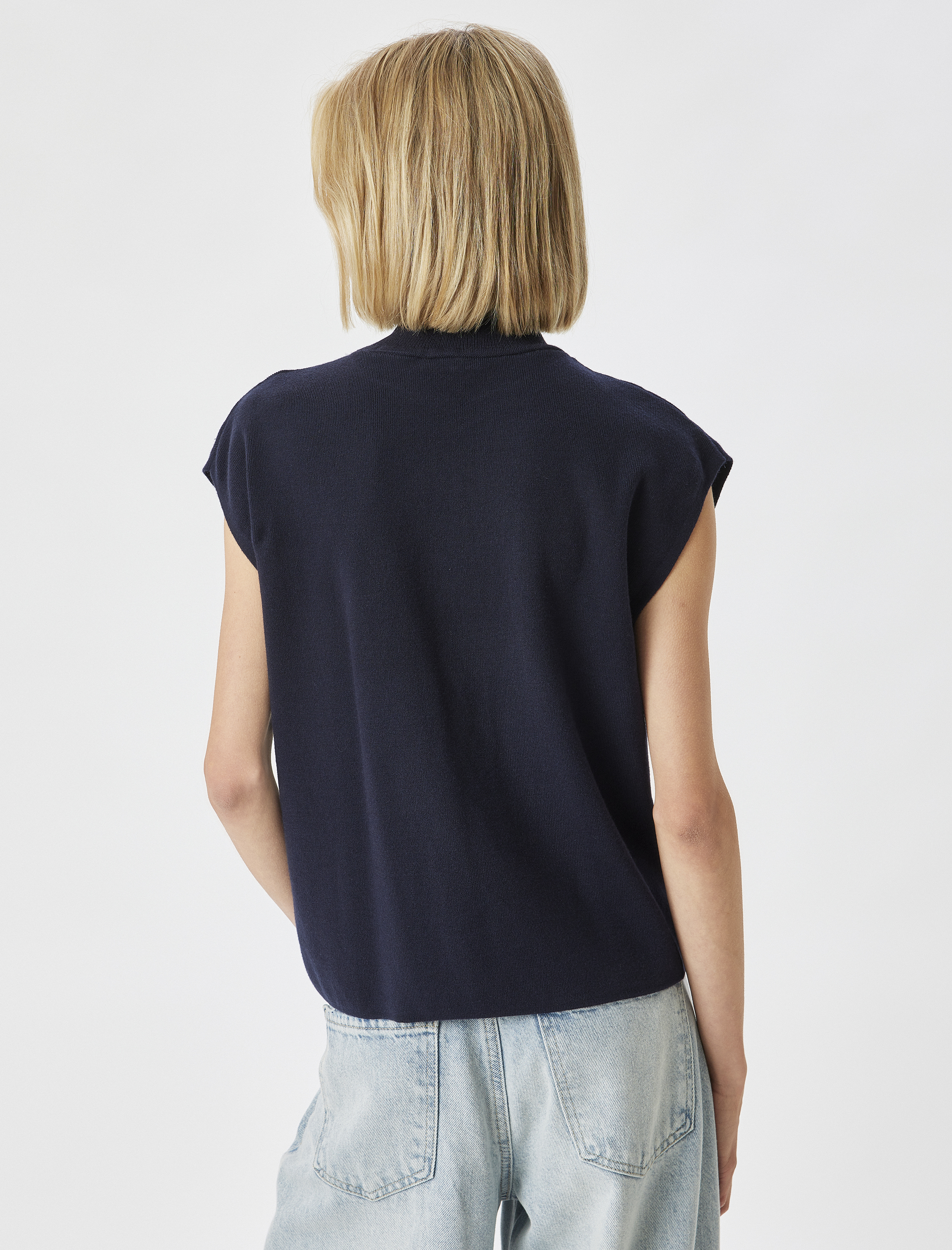 Kolsuz Triko Kazak Dik Yaka