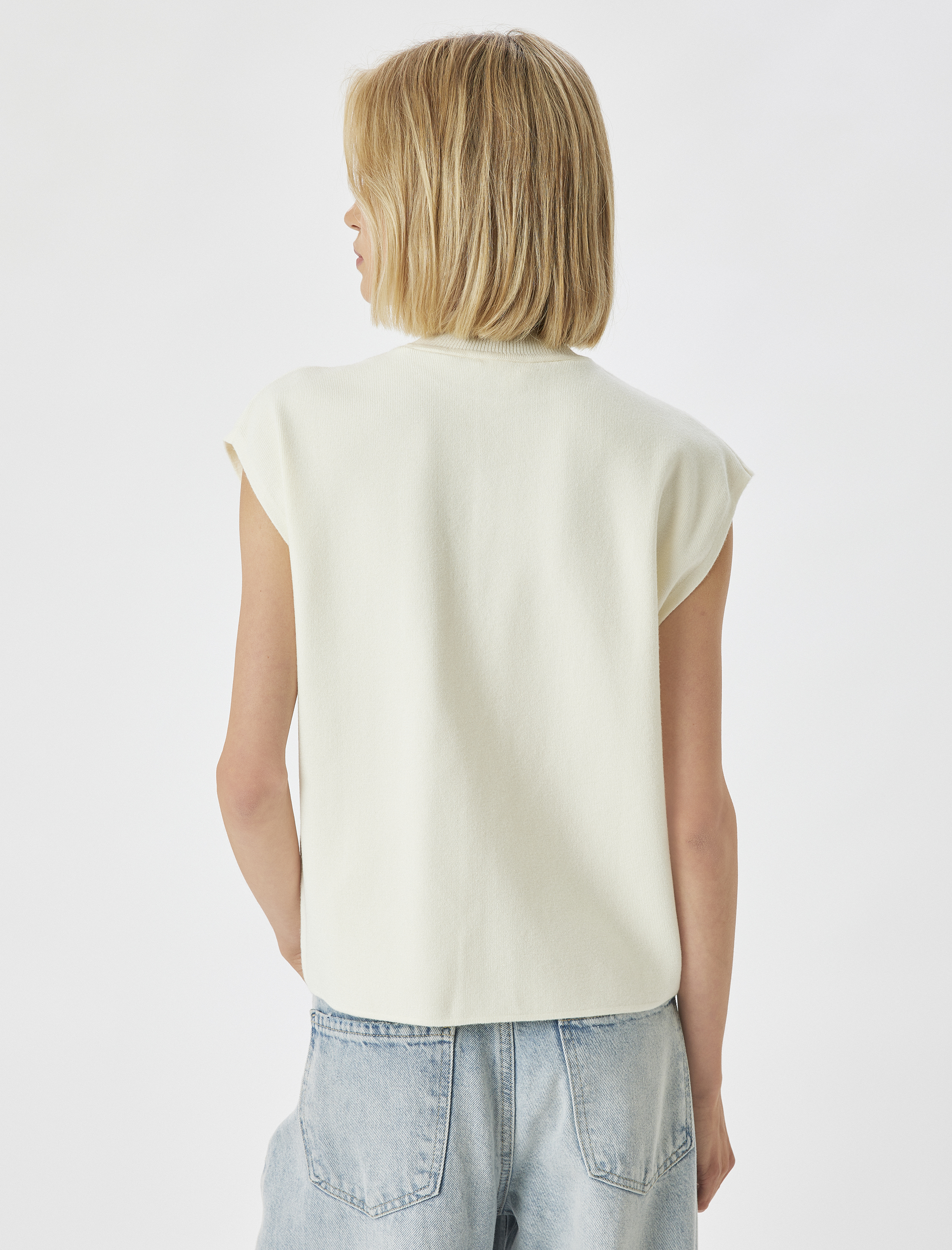 Kolsuz Triko Kazak Dik Yaka