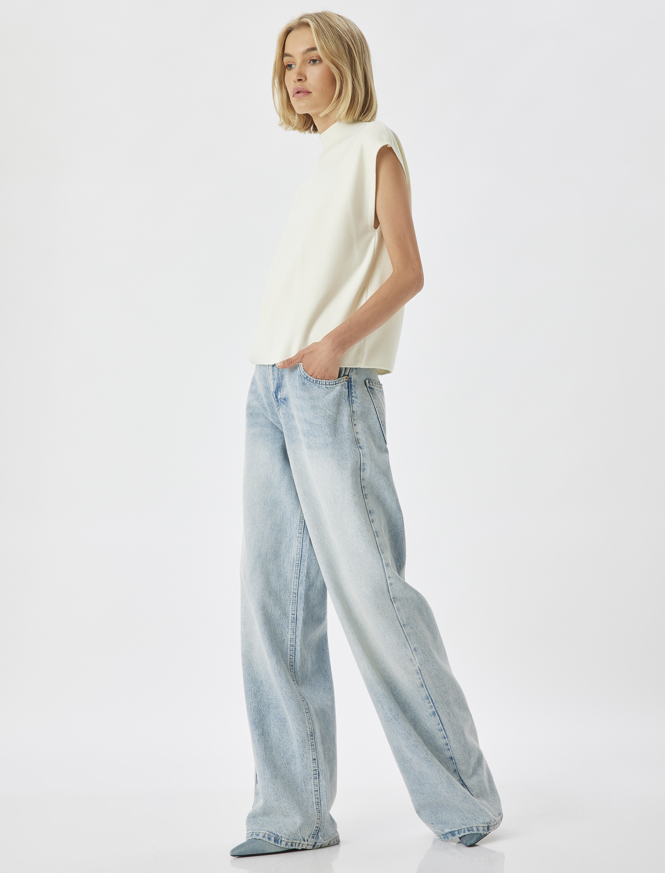 Kolsuz Triko Kazak Dik Yaka