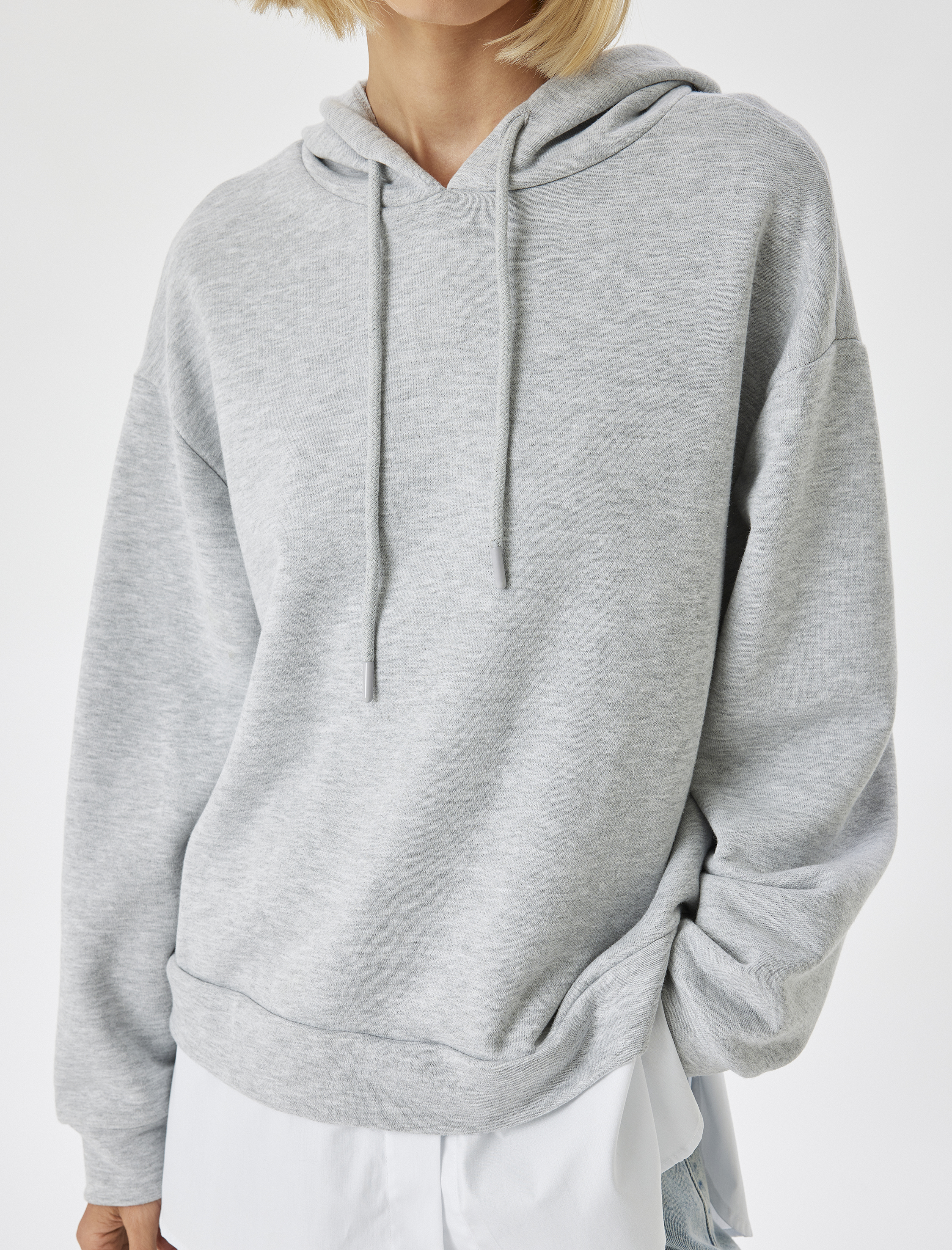 Gömlek Etek Ucu Detaylı Kapşonlu Sweatshirt