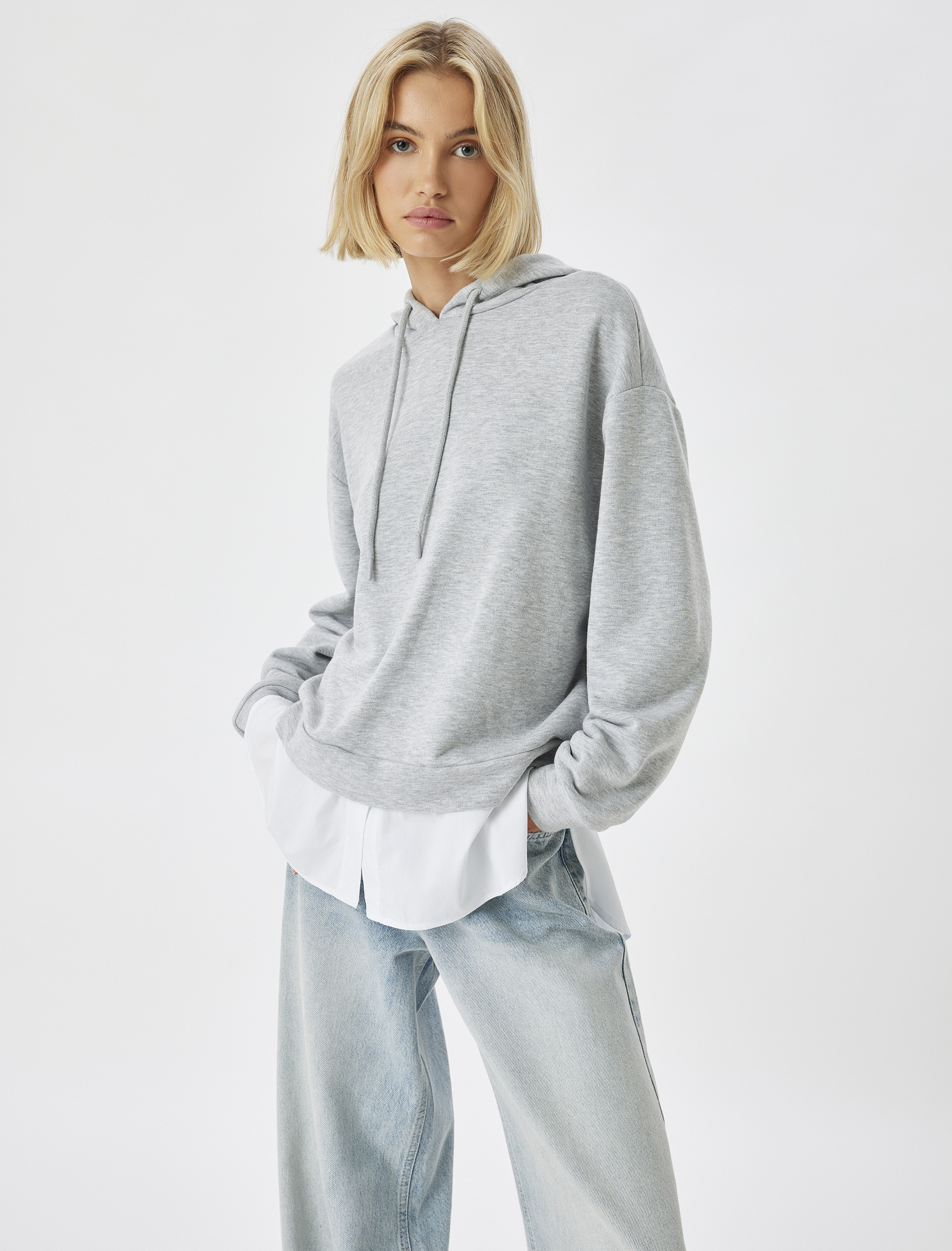 Gömlek Etek Ucu Detaylı Kapşonlu Sweatshirt