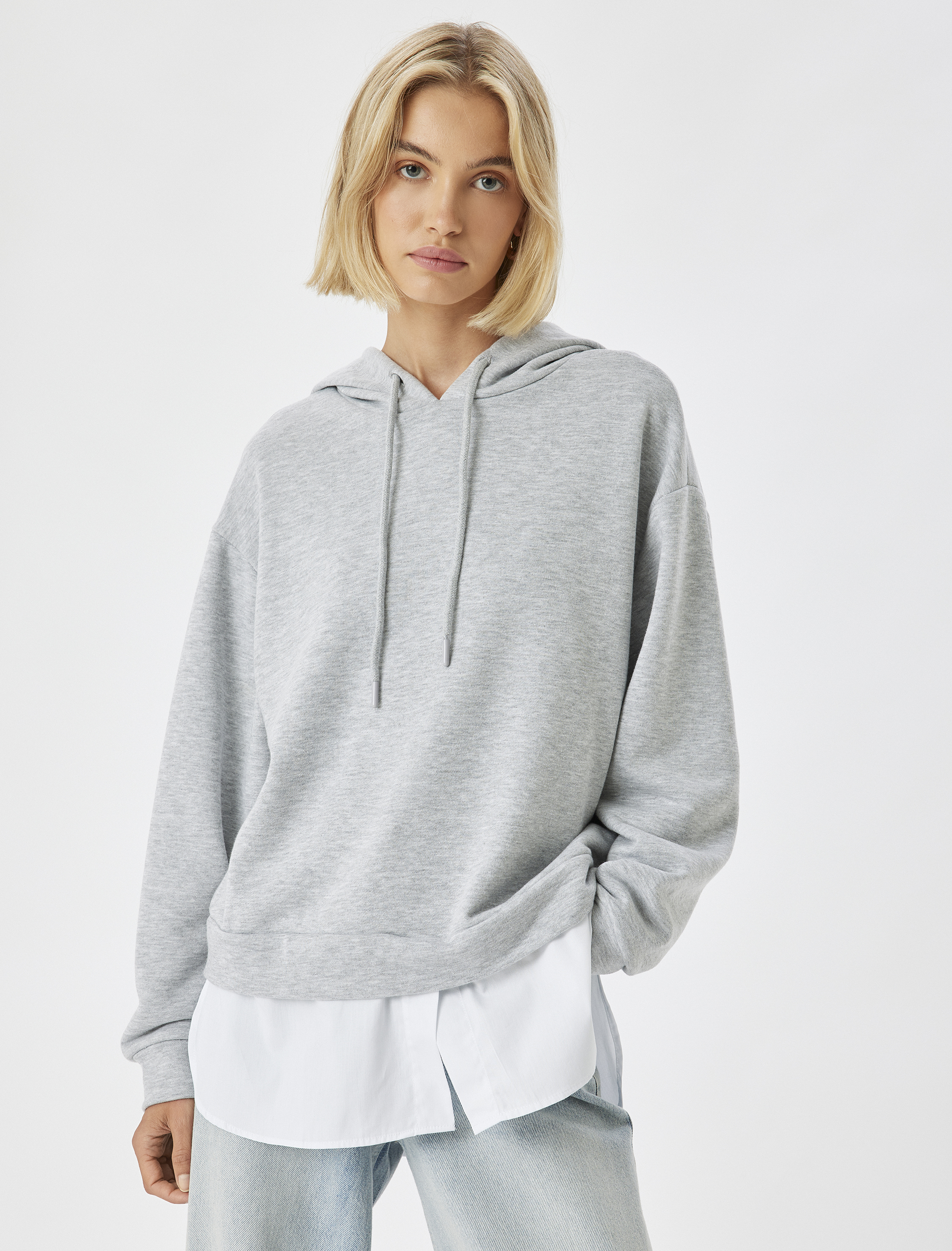 Gömlek Etek Ucu Detaylı Kapşonlu Sweatshirt