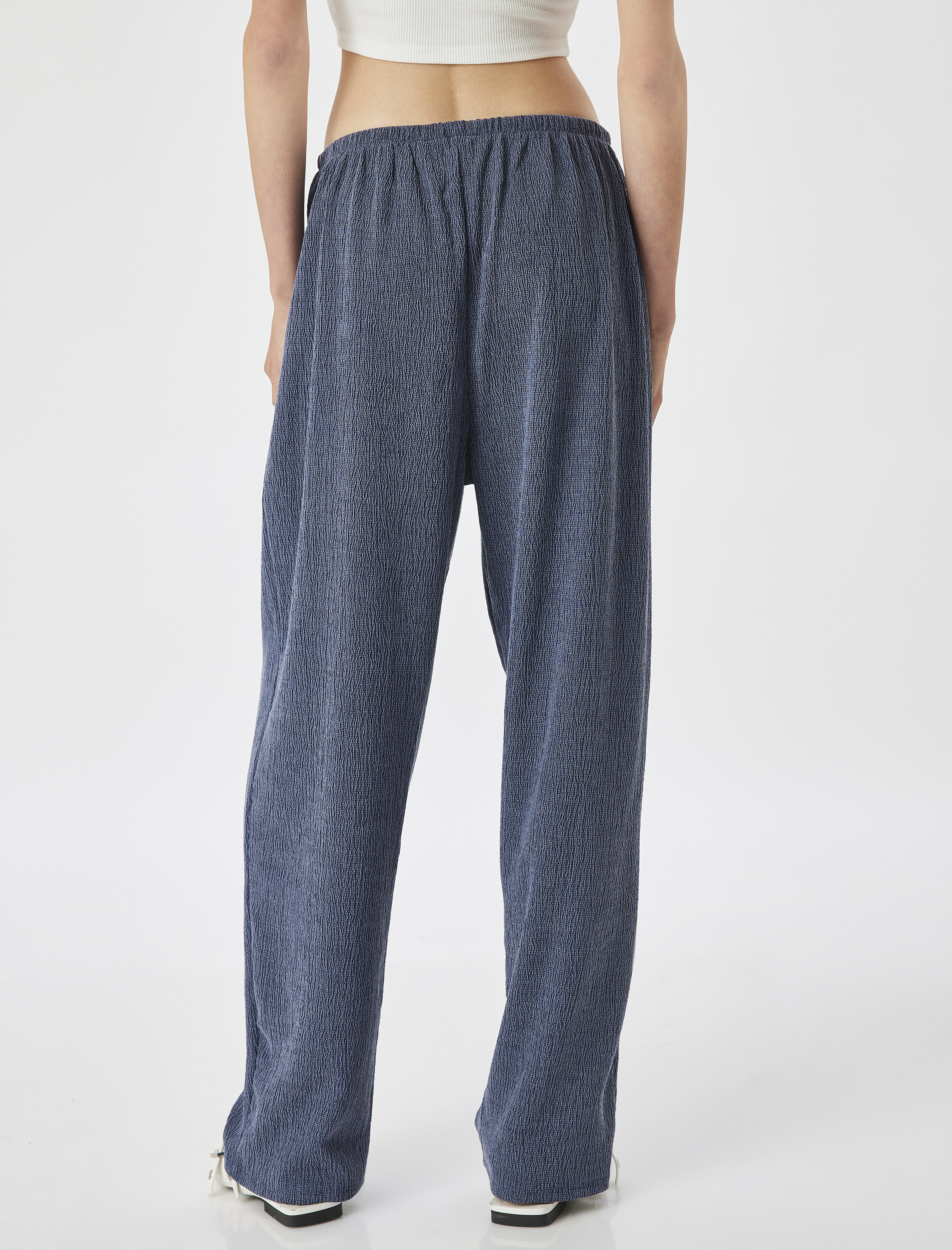   Rahat Kalıp Dokulu Beli Bağlamalı Pantolon