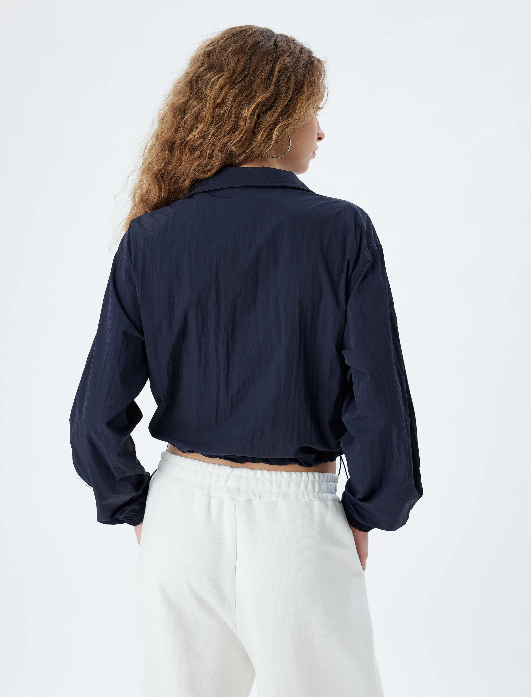 Paraşüt Ceket Crop Fermuarlı Biyeli Slim Fit Cep Detaylı Su İtici