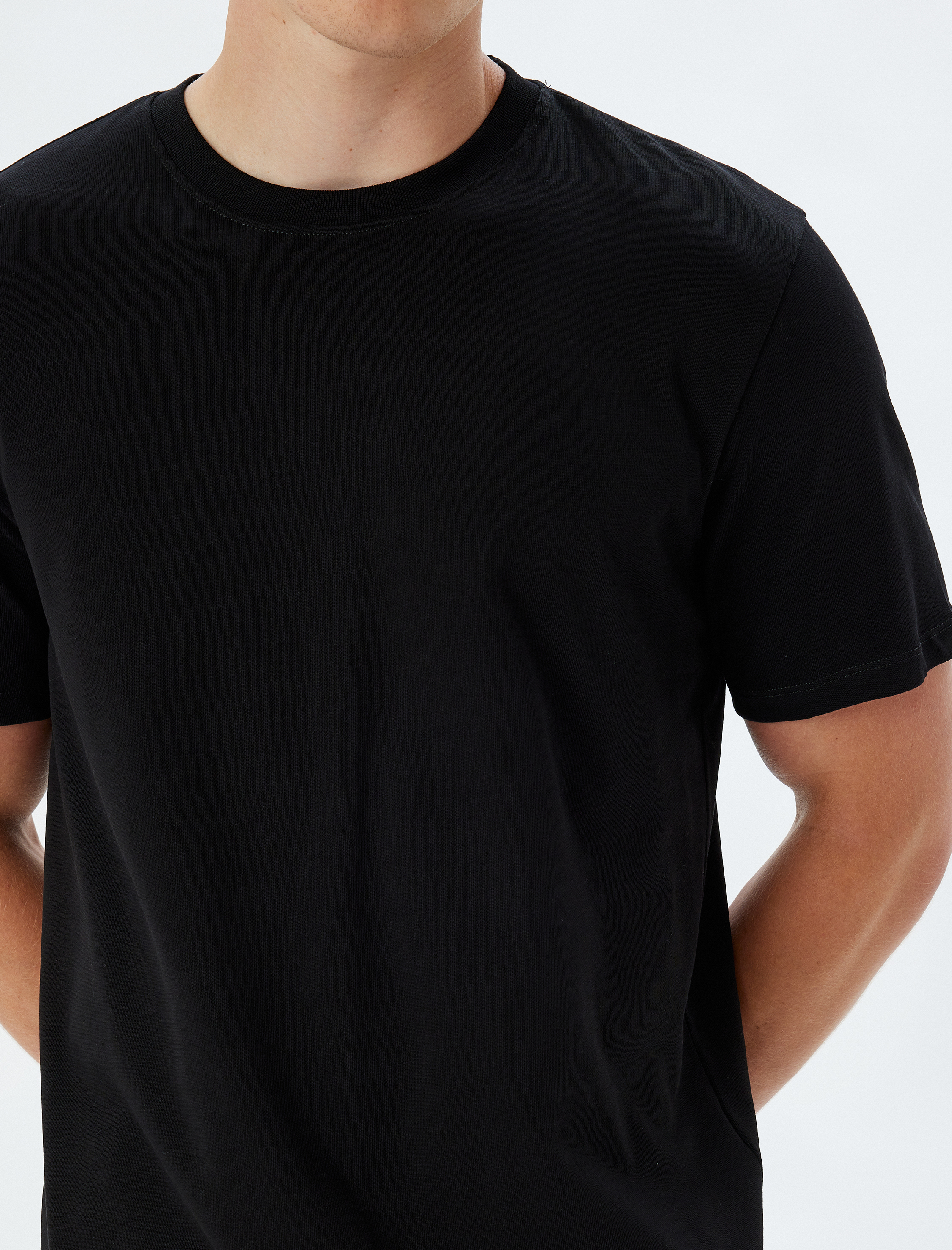   Bisiklet Yaka Kısa Kollu Pamuklu Basic Tişört